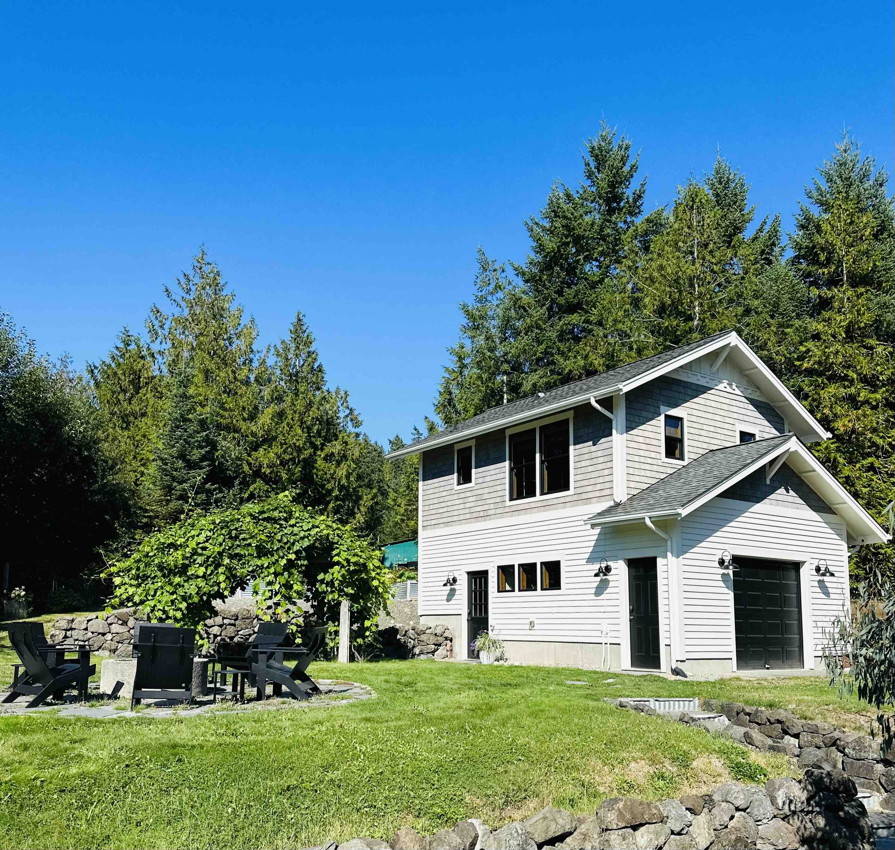 Fat Bee Farm Studio - Bordering Natural Preserve