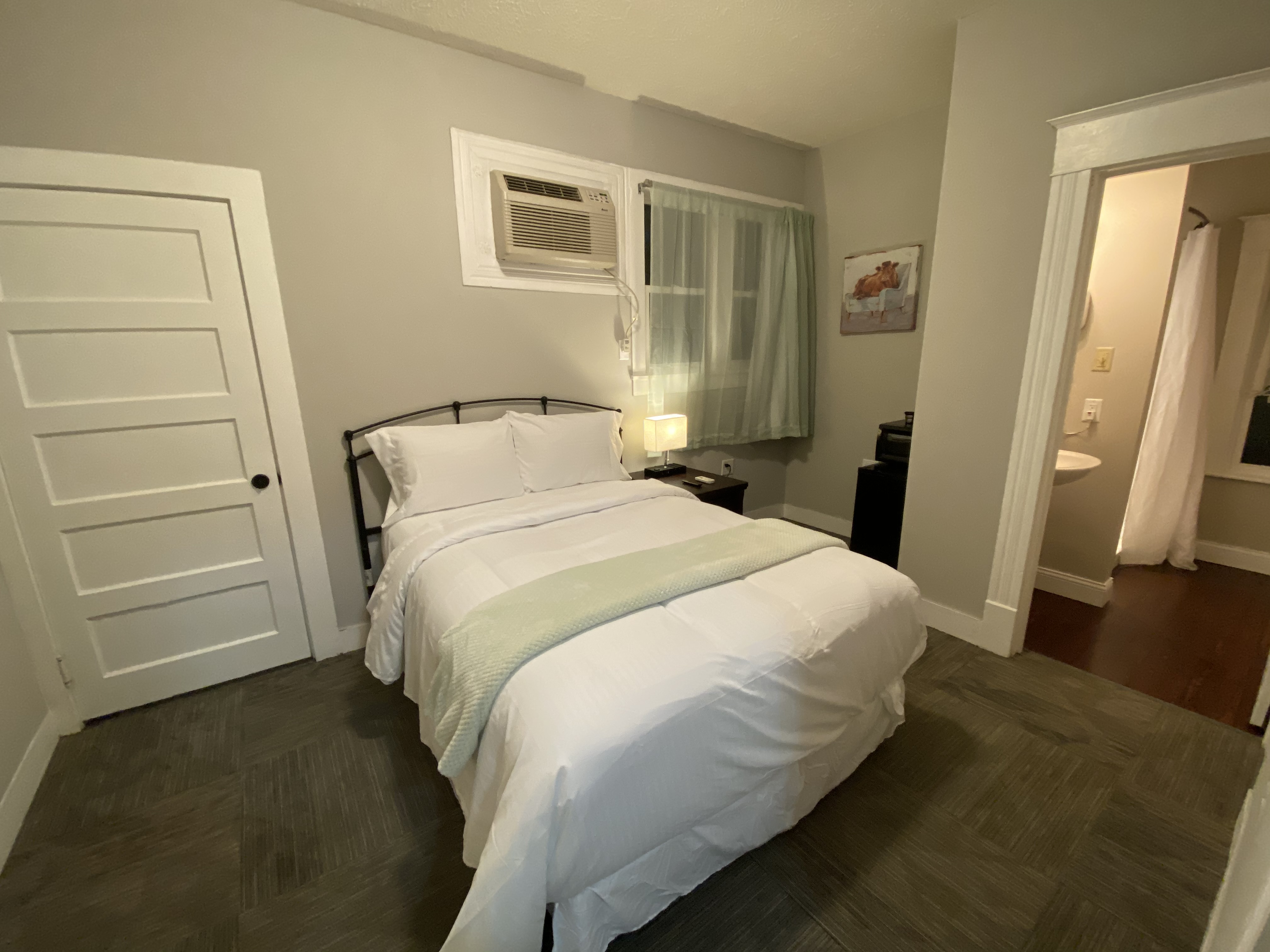 Pistachio Mini Room Twin Lakes Creamery Boutique hotels for Rent in Leitchfield, Kentucky