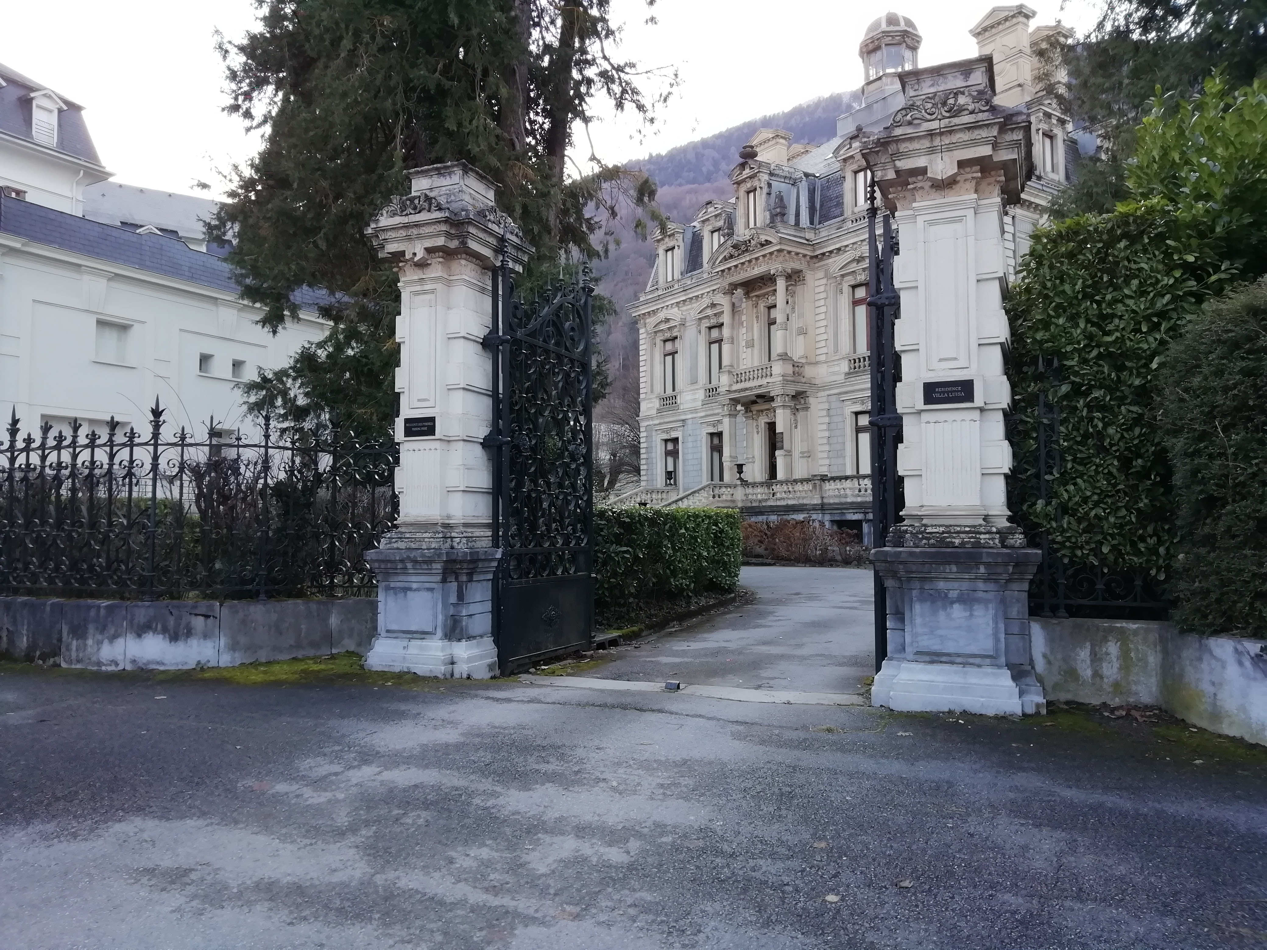 Appartement T2 Bis Pyrenees Palace Apartments For Rent In Bagneres De Luchon Occitanie France