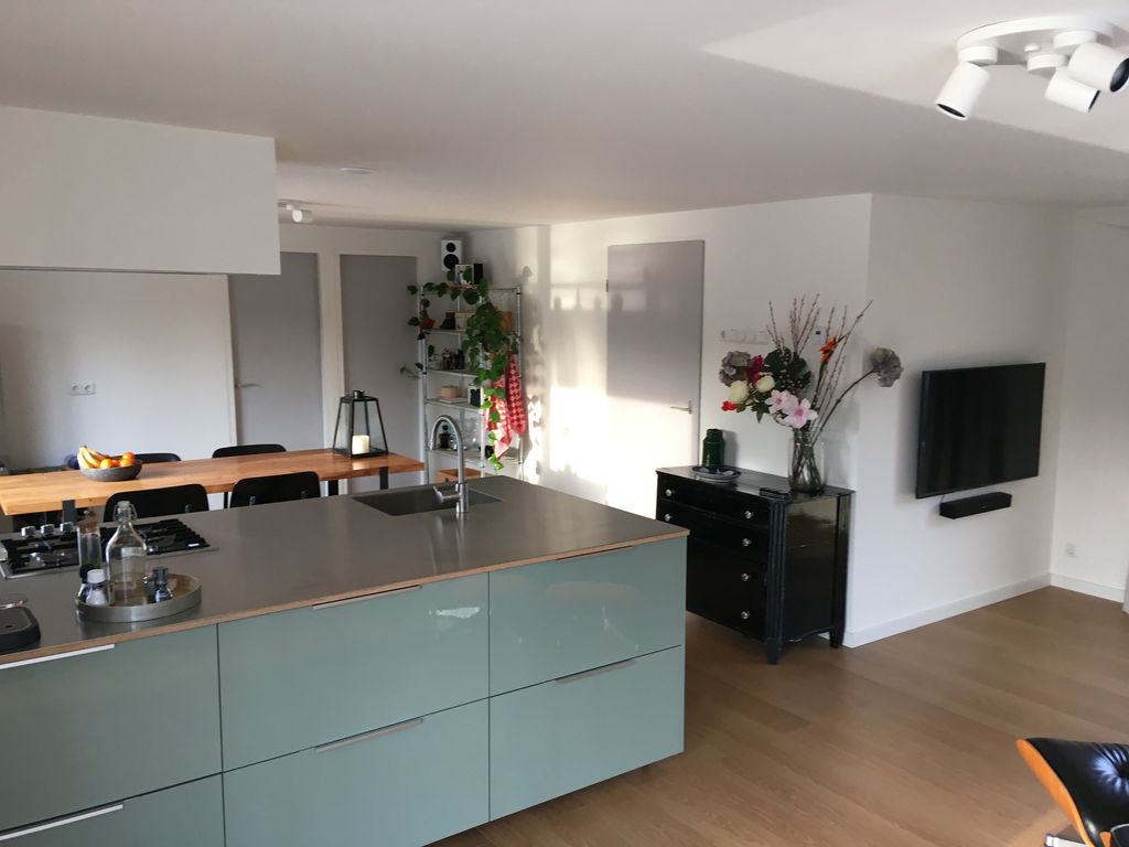 Modern Houseboat, Close to city centre — Amsterdam stay