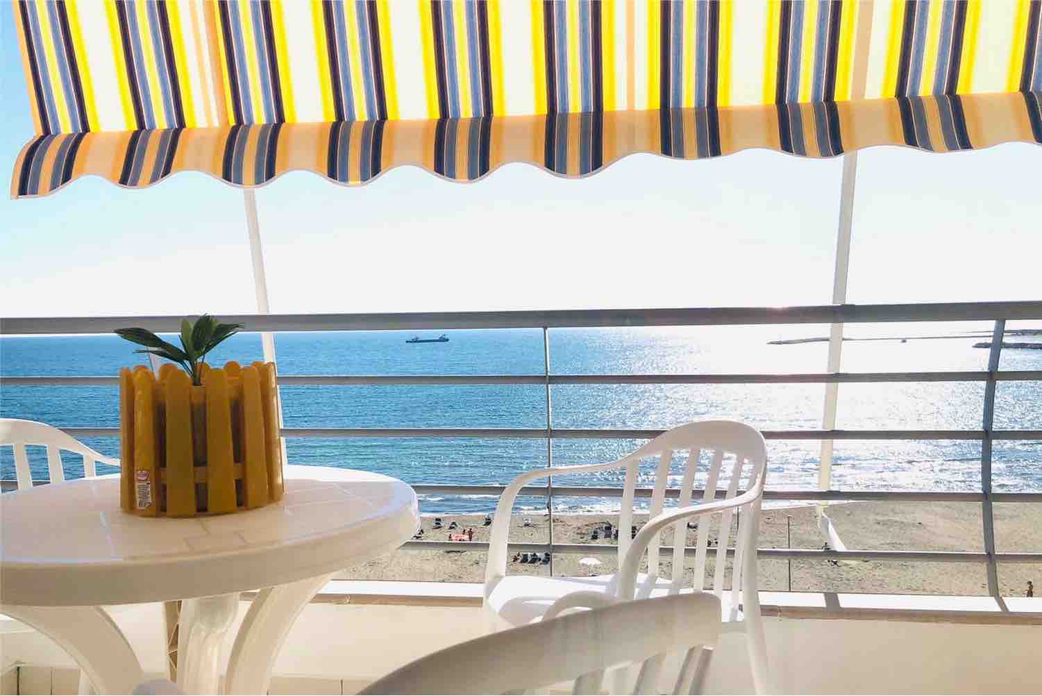 3Sea view studio, new listing -promotional price
