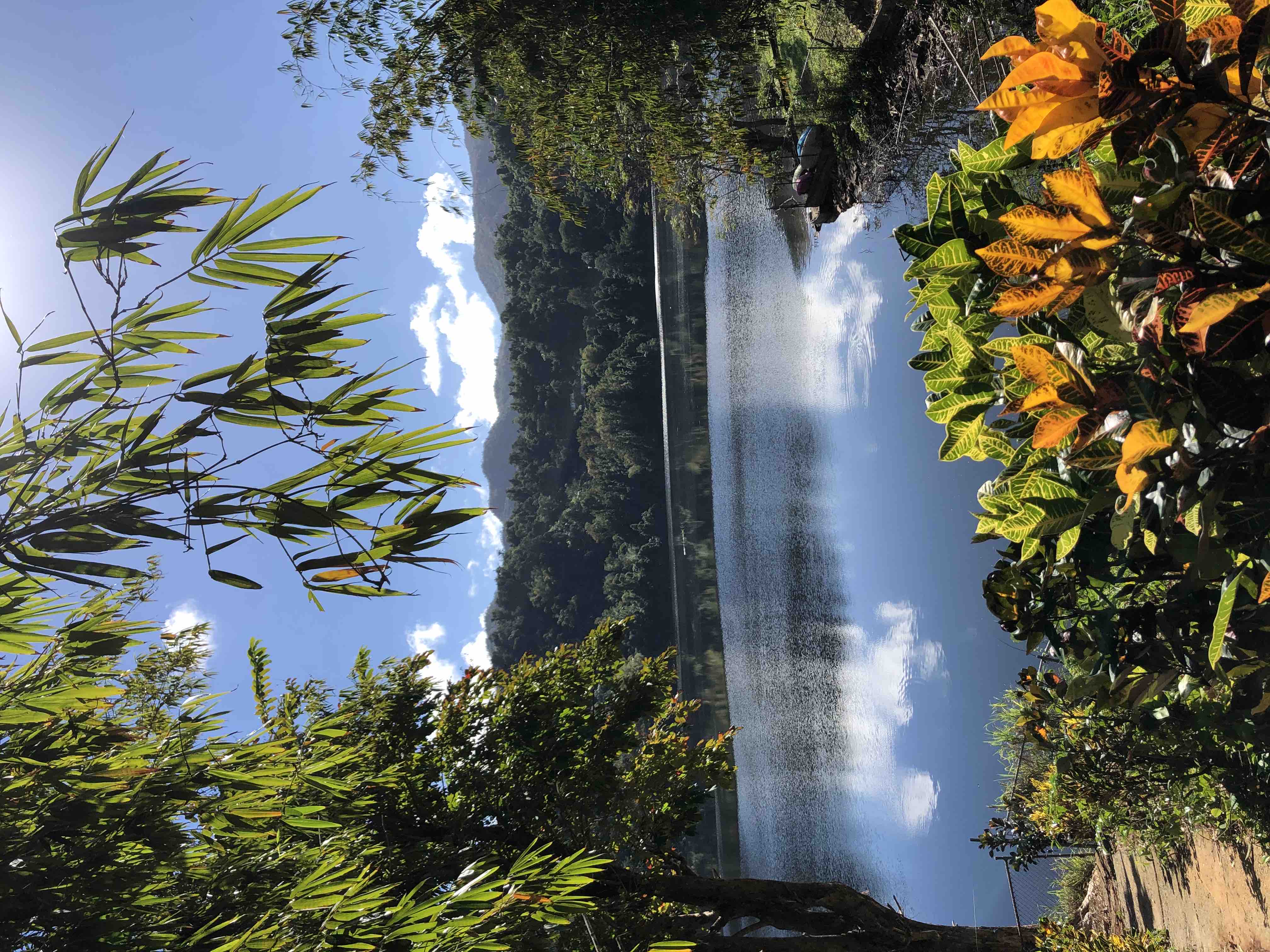 CASA LAGO Lake House Retreat Kayaks/ 4 guest Chalets for Rent in