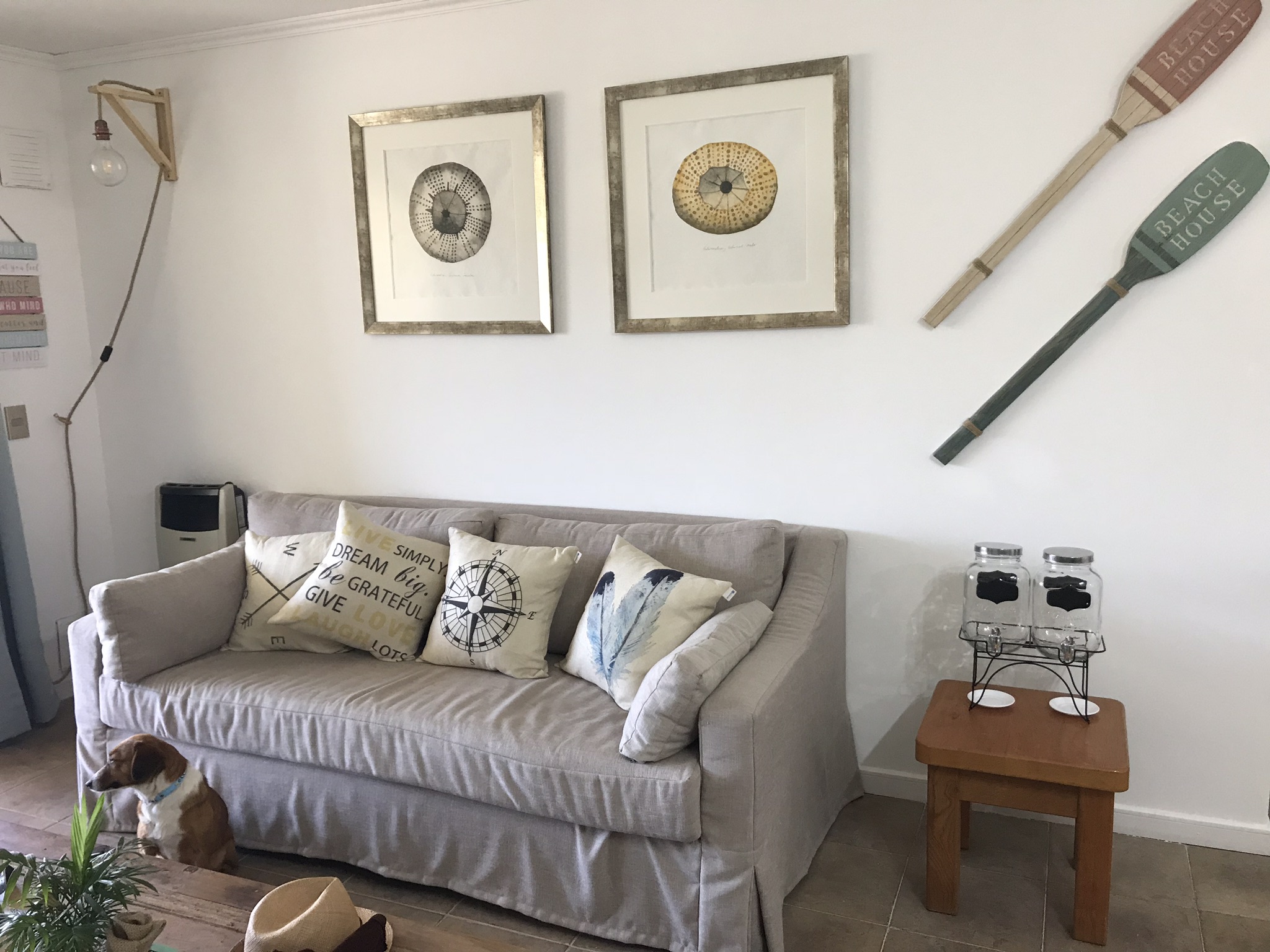 Beautiful apartment in waterfront condo, beautiful!