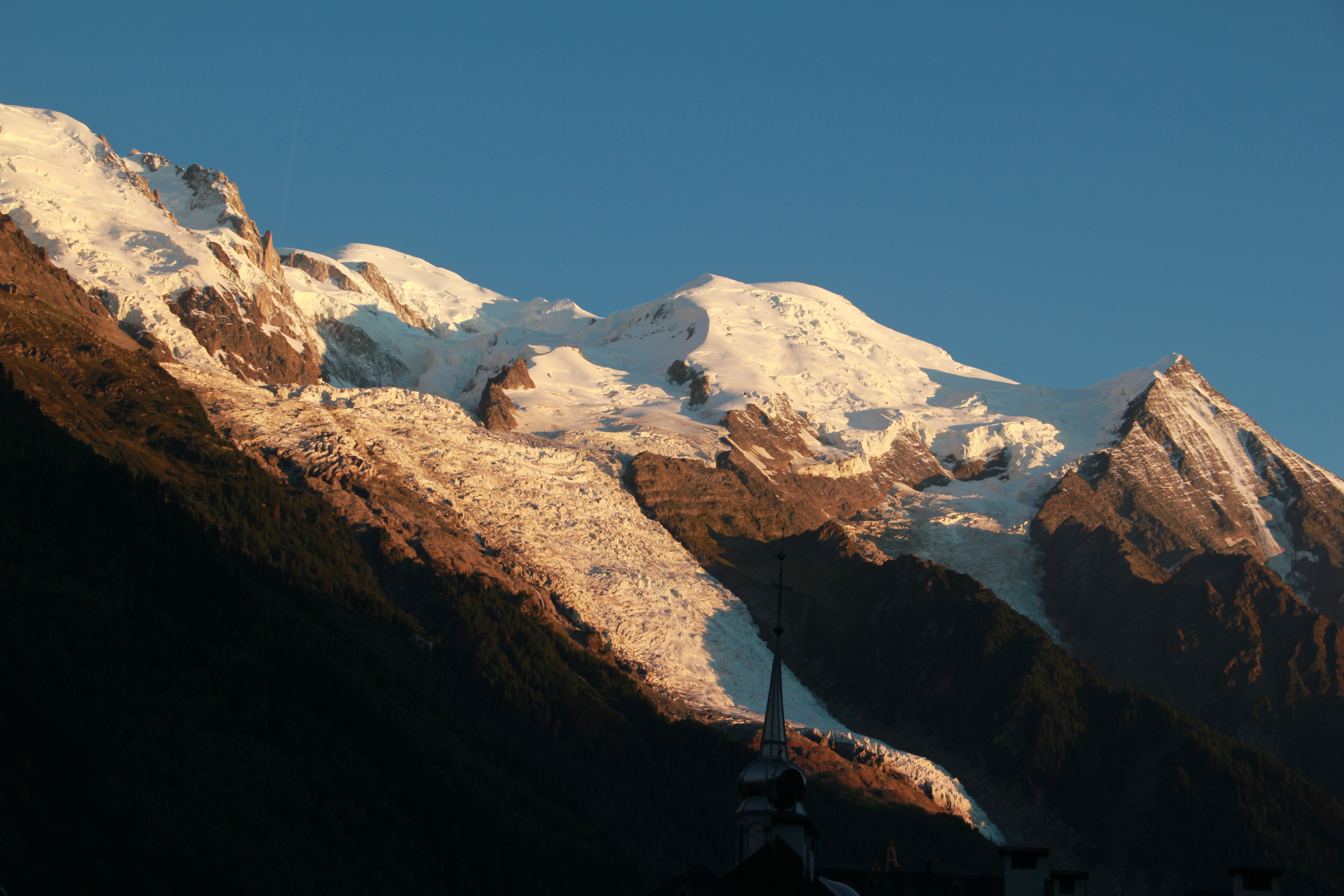 Beautiful central apartment Chamonix .4 pers. View