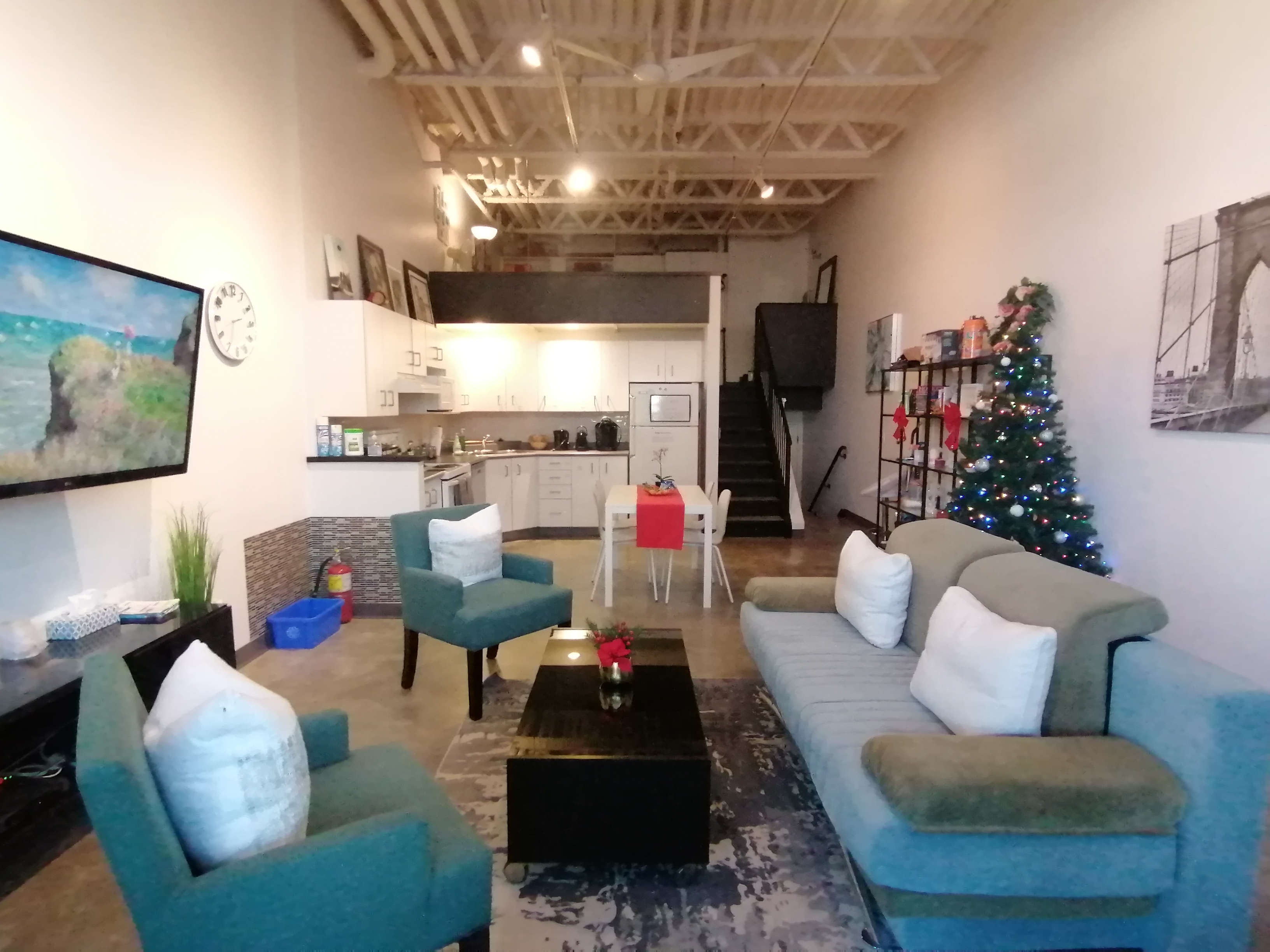 Private loft, in heart of Vancouver