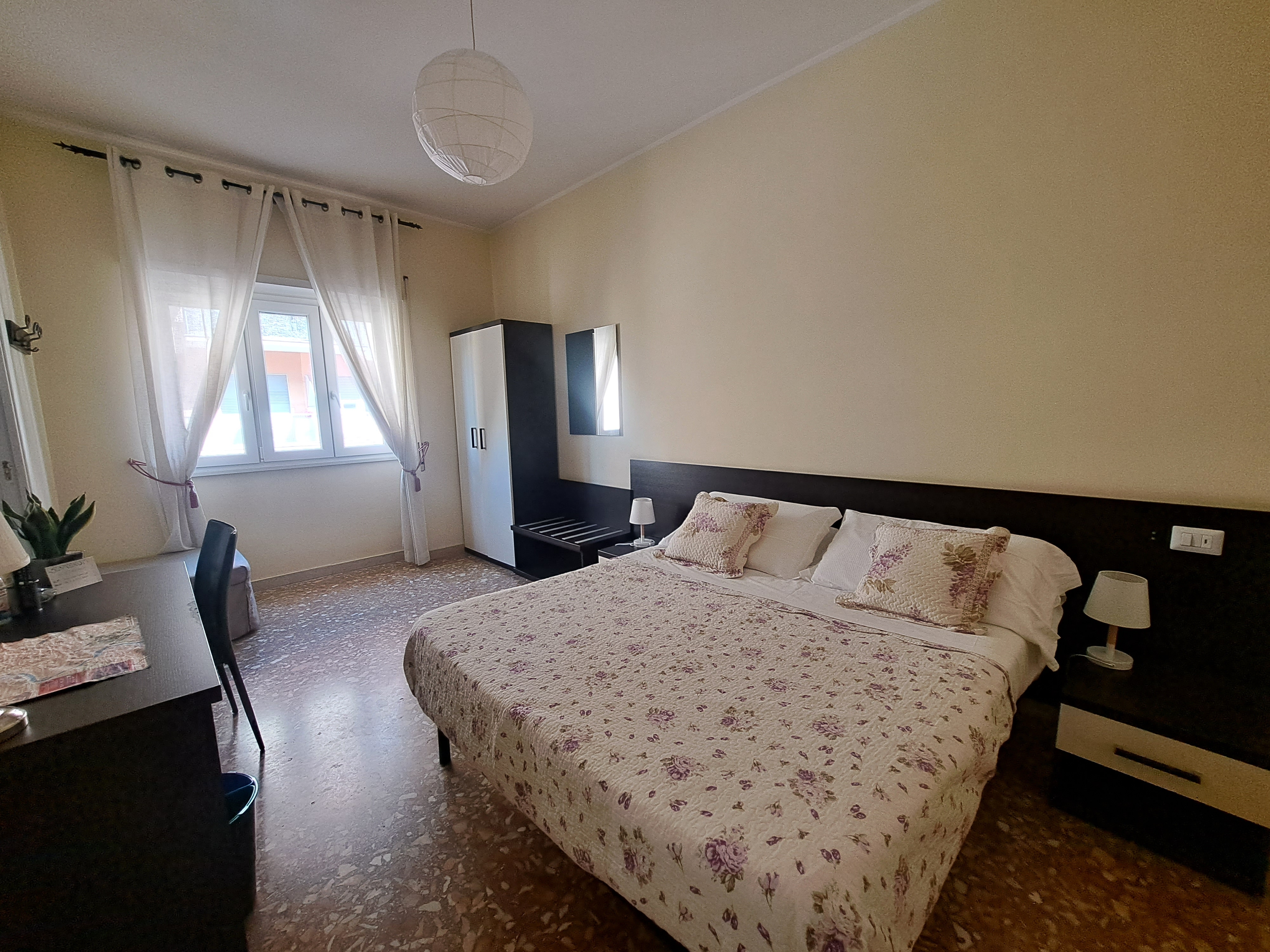 Eco B&B Marela, Stanza matrimoniale 1 in XI Arvalia/Portuense, Rome