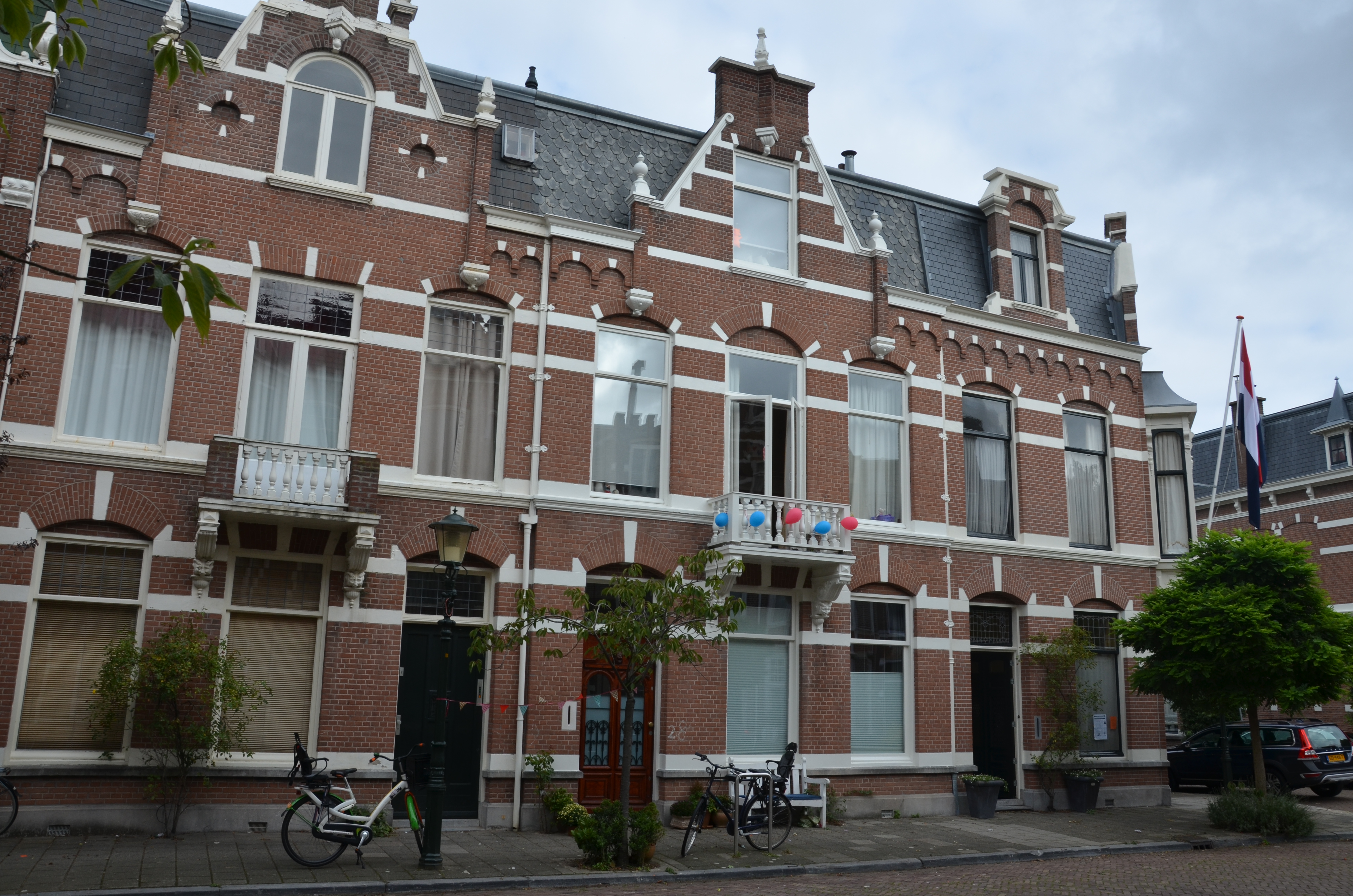 Townhouse nearby Beach perfect for families — The Hague stay