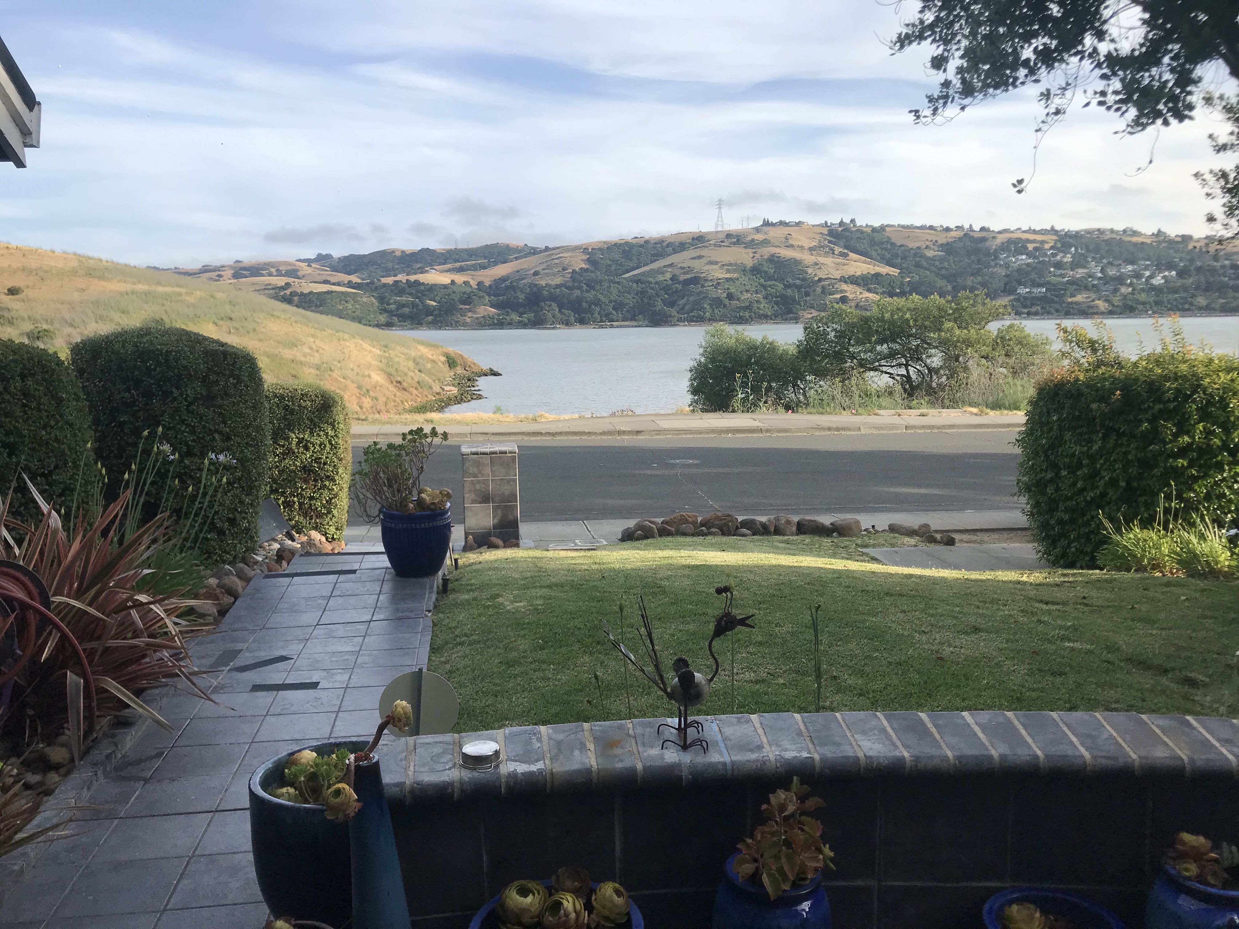 Scenic Waterfront Retreat near SF & Napa