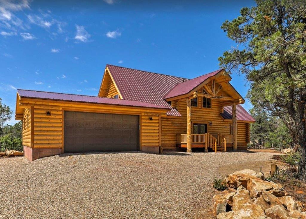 5 Bedroom Log Cabin by Zion National Park Cabins for Rent in