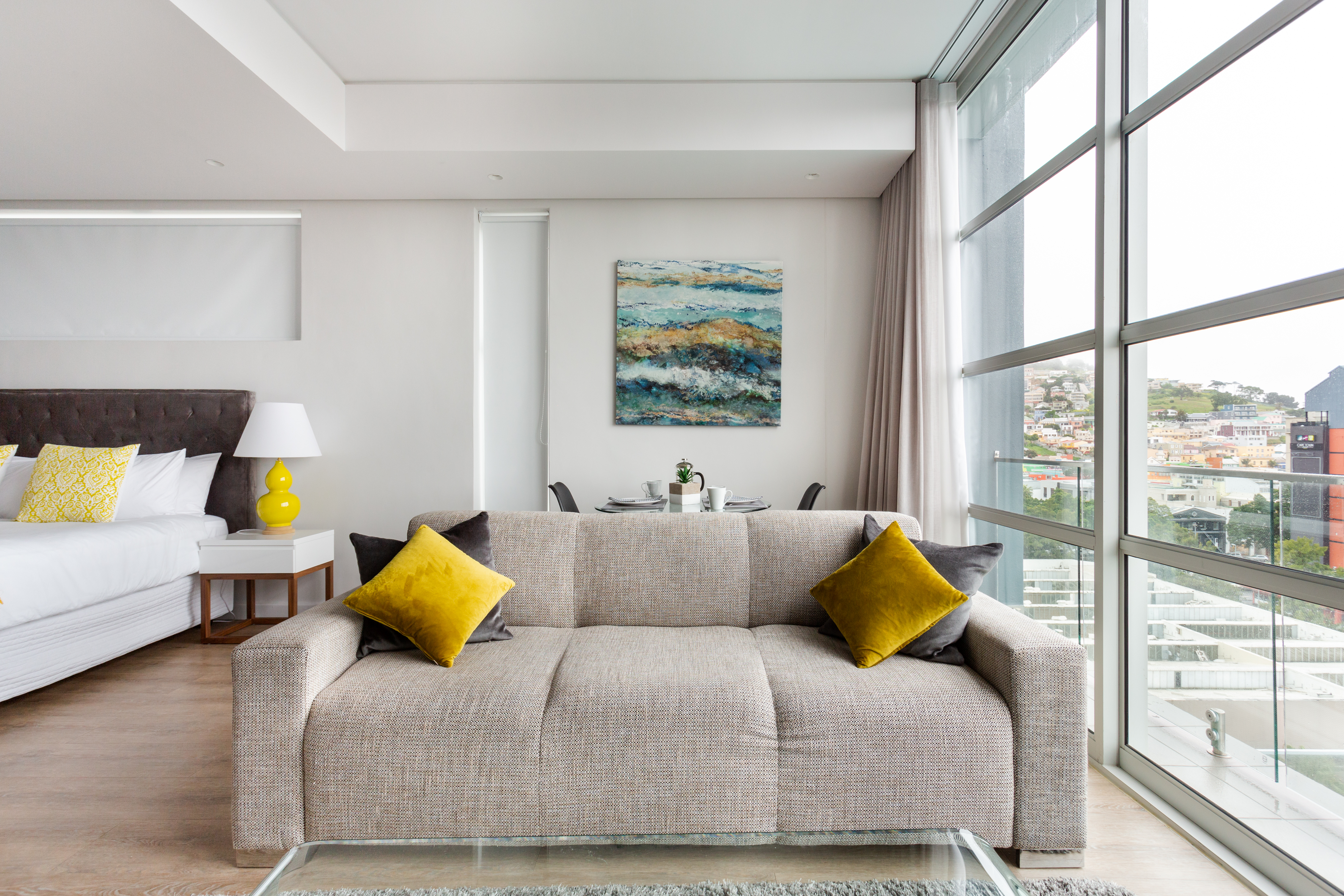 Sweeping City Views in a Central Apartment & Pool