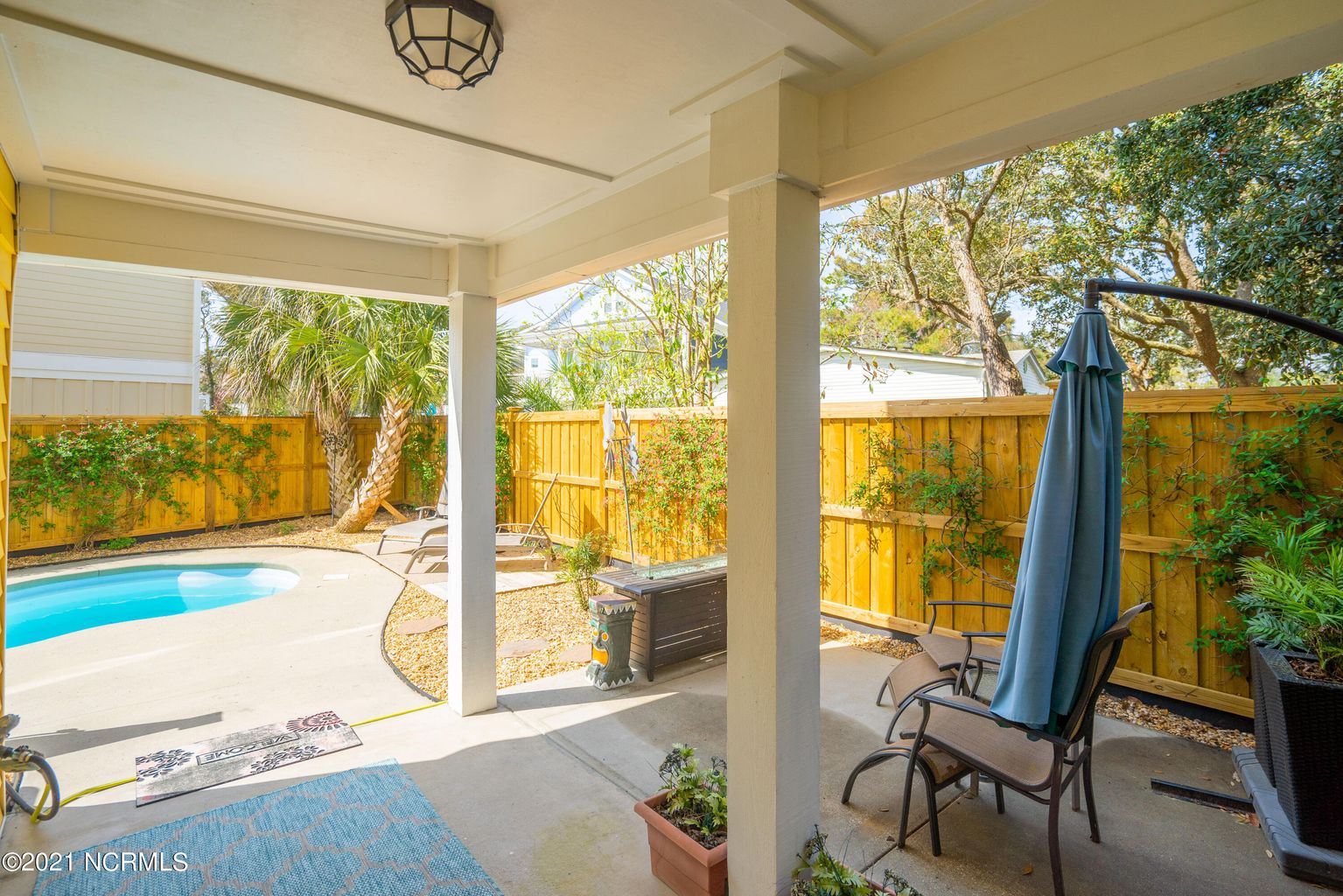 Townhome with private POOL 3blocks from the Beach Townhouses for