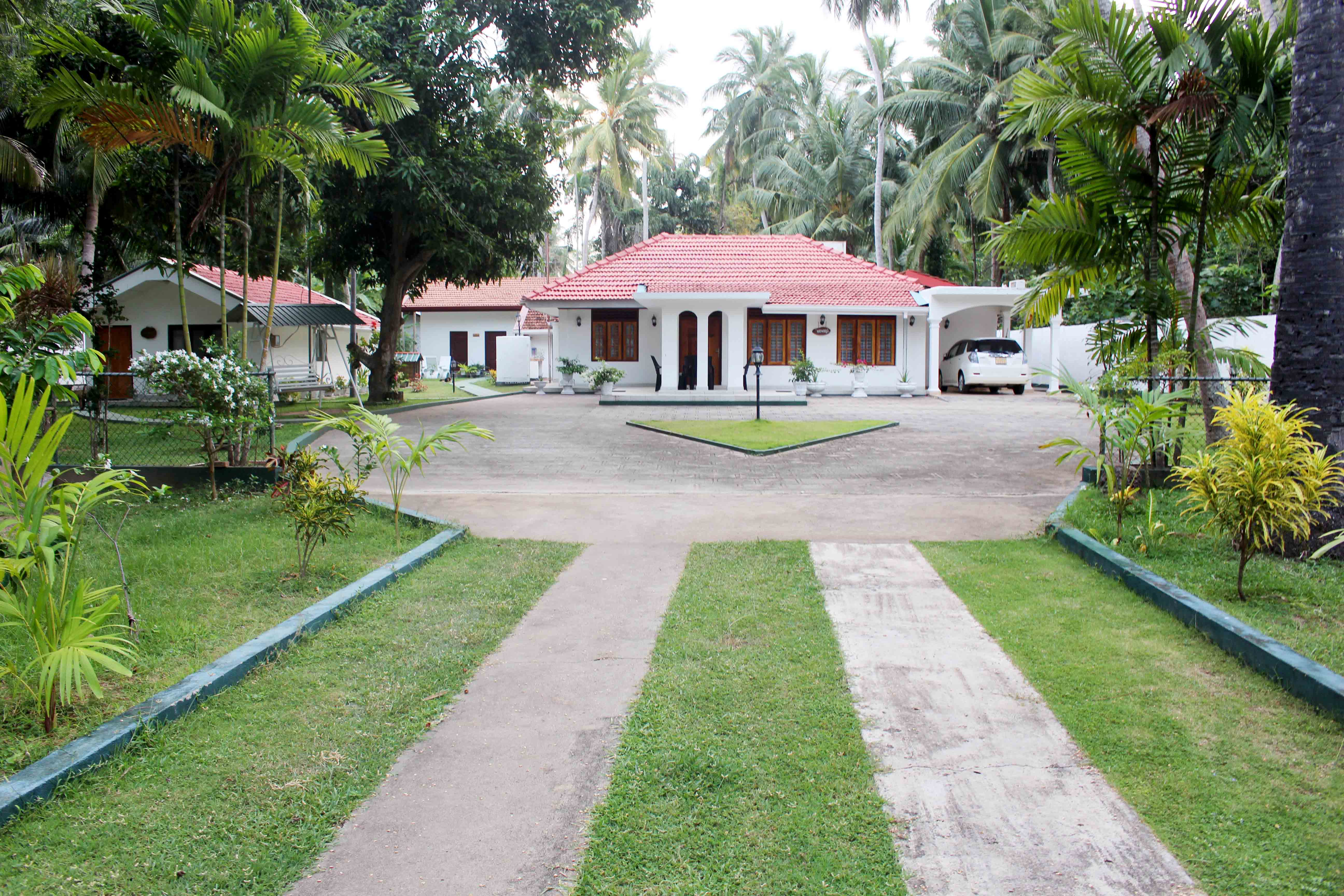Fortune Rest Houses for Rent in Marawila, Sri Lanka