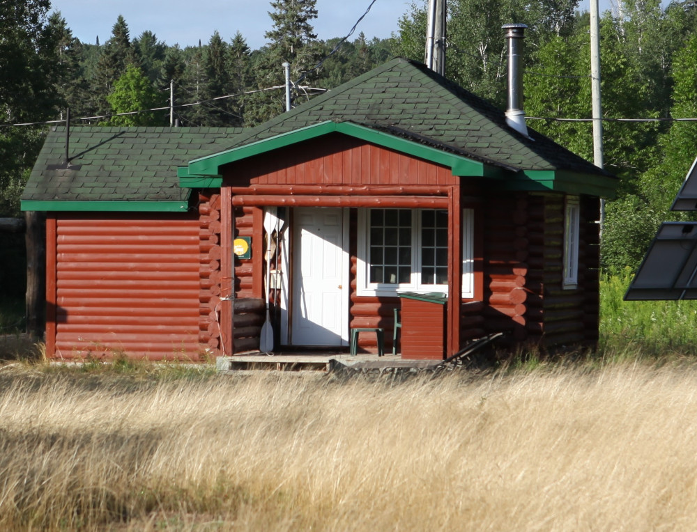 algonquin park cabins pet friendly