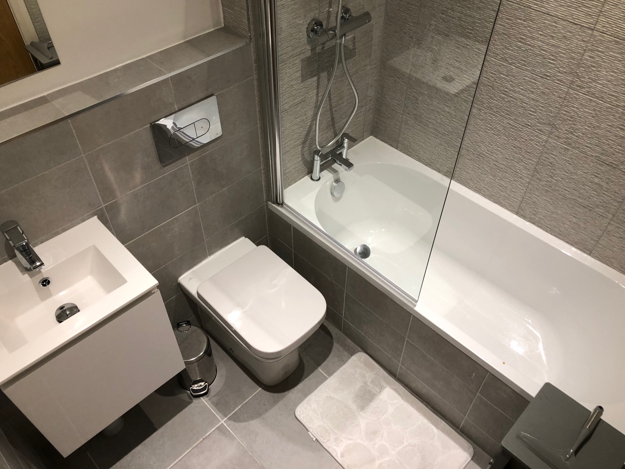 Luxury 1 Bed Flat City Centre Coventry Apartments for Rent in West