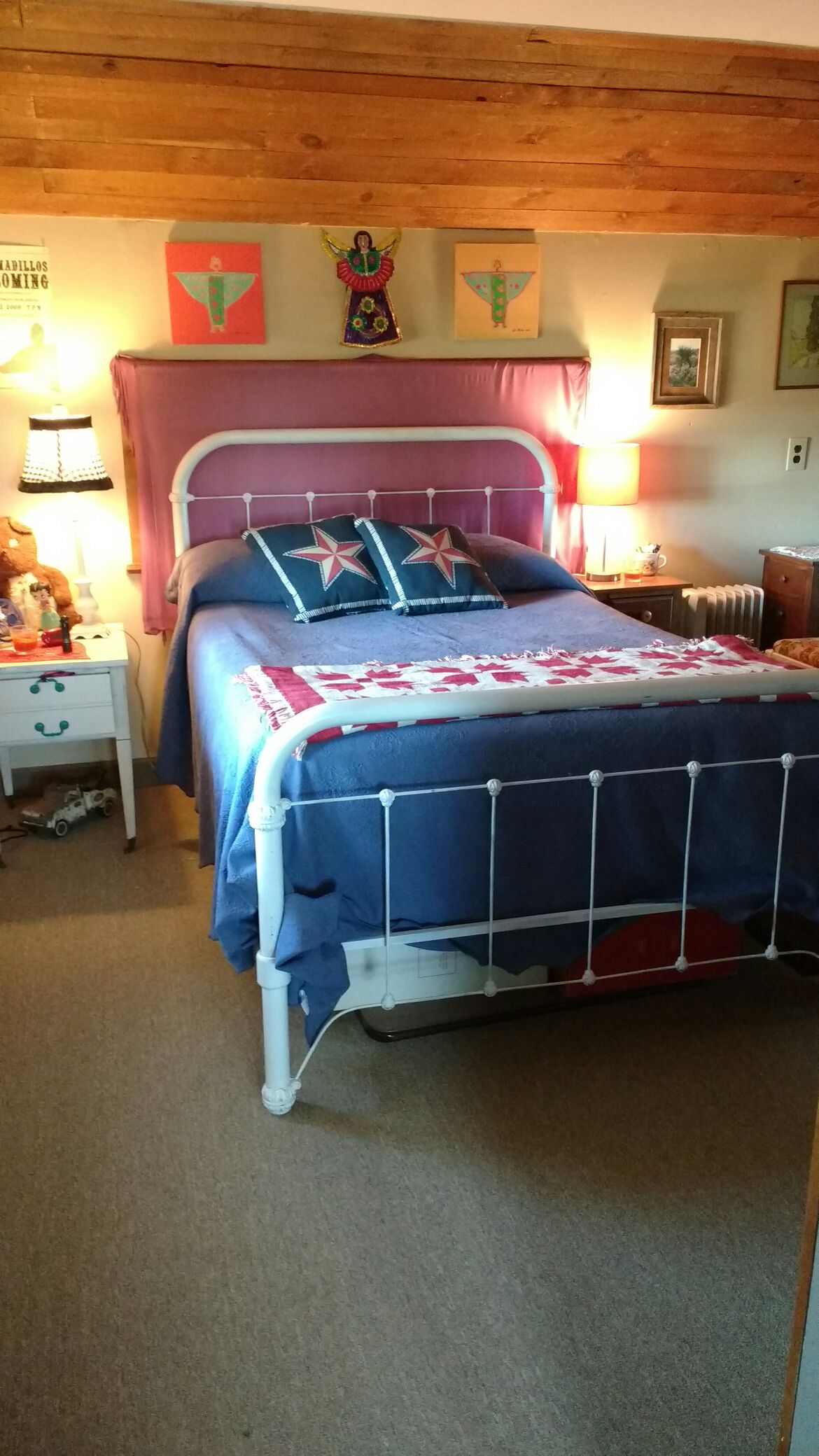 Rustic Cabin in the Hills Guesthouses for Rent in Tuscola, Texas