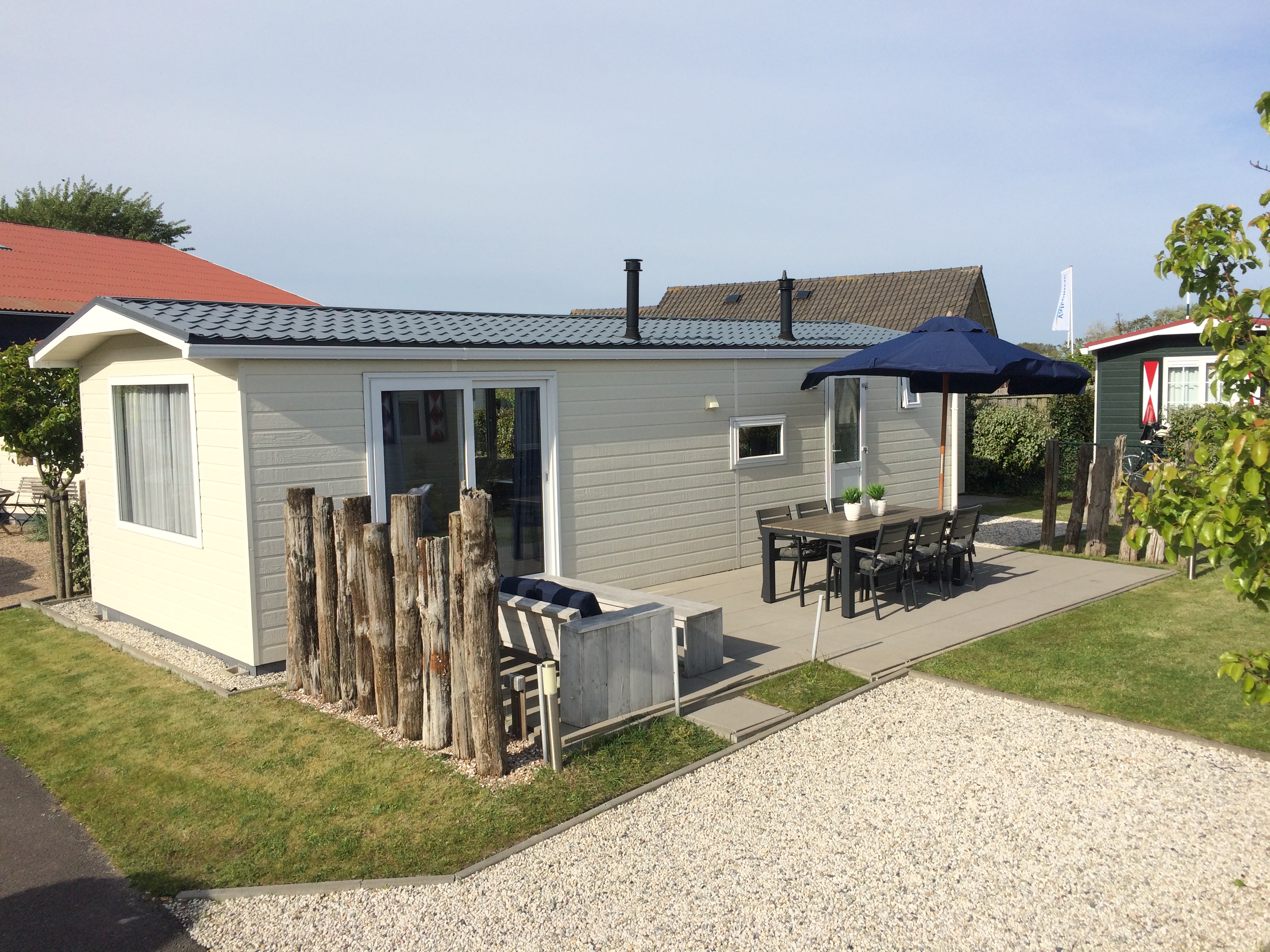 New Luxury 4-person chalet 300 meters from the beach
