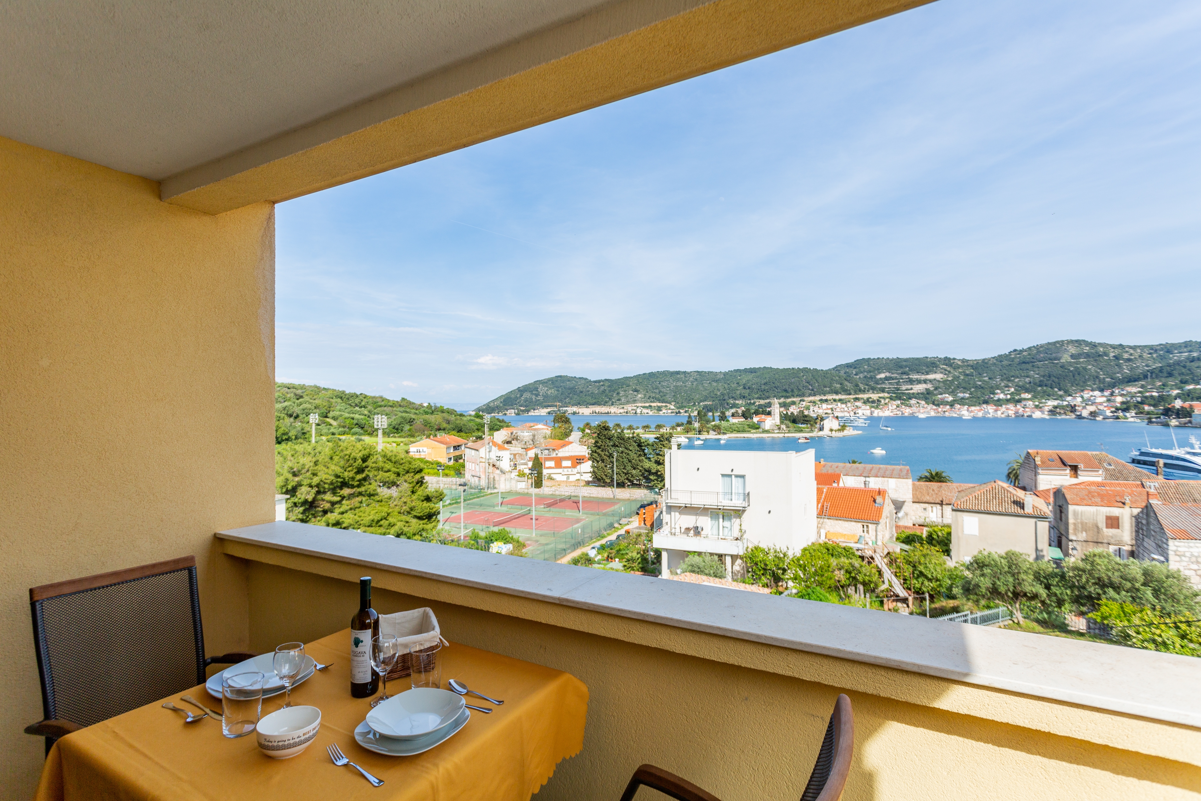 Sea view apartment, Vis town
