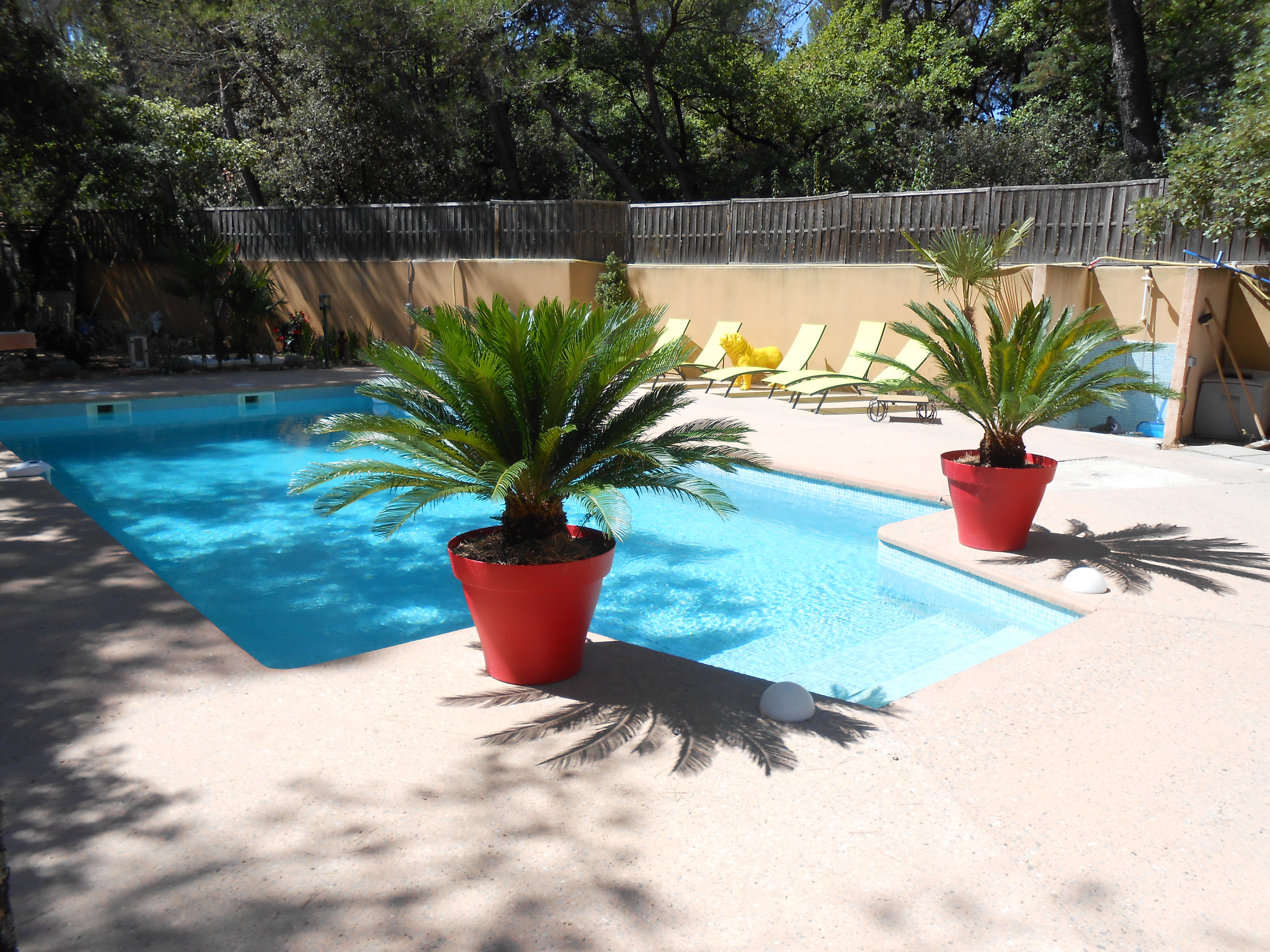 Comfortable Villa for 8 persons with pool