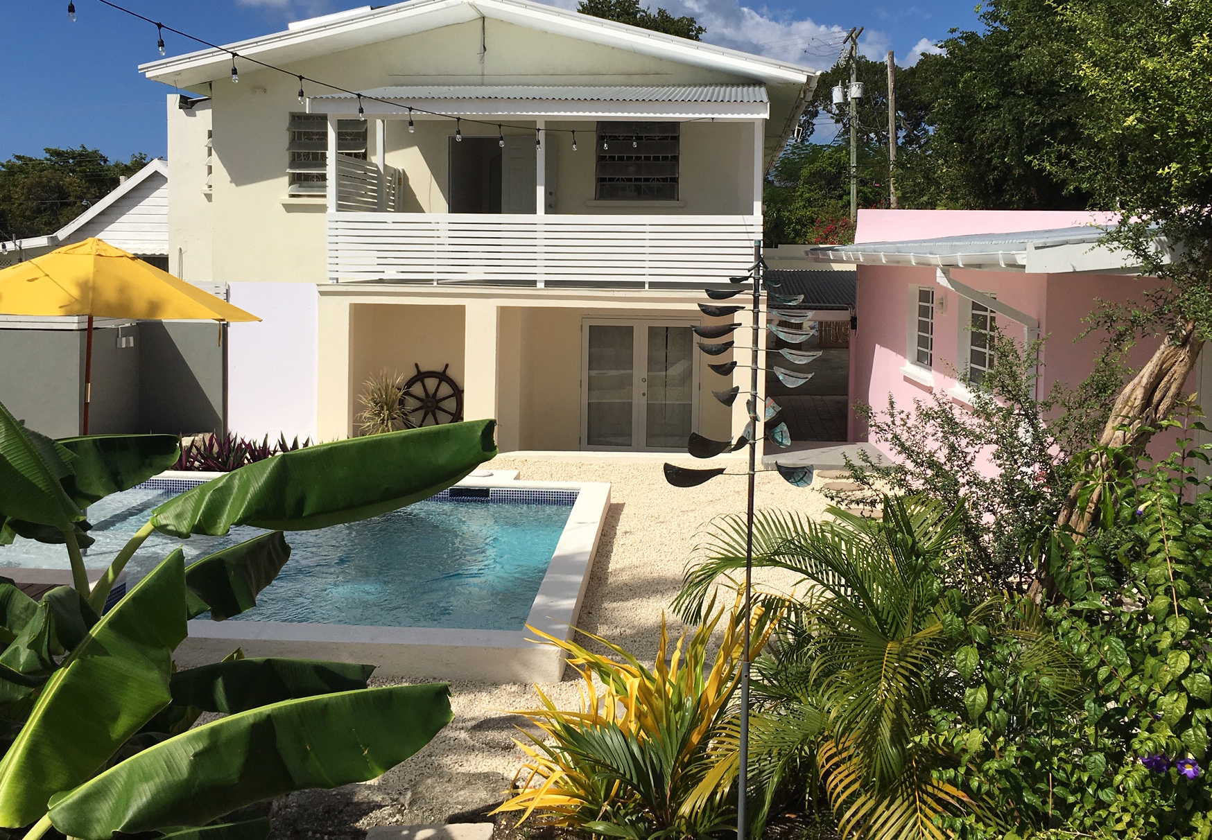 Saltlife 2 - Spacious, modern 2 bed with pool.