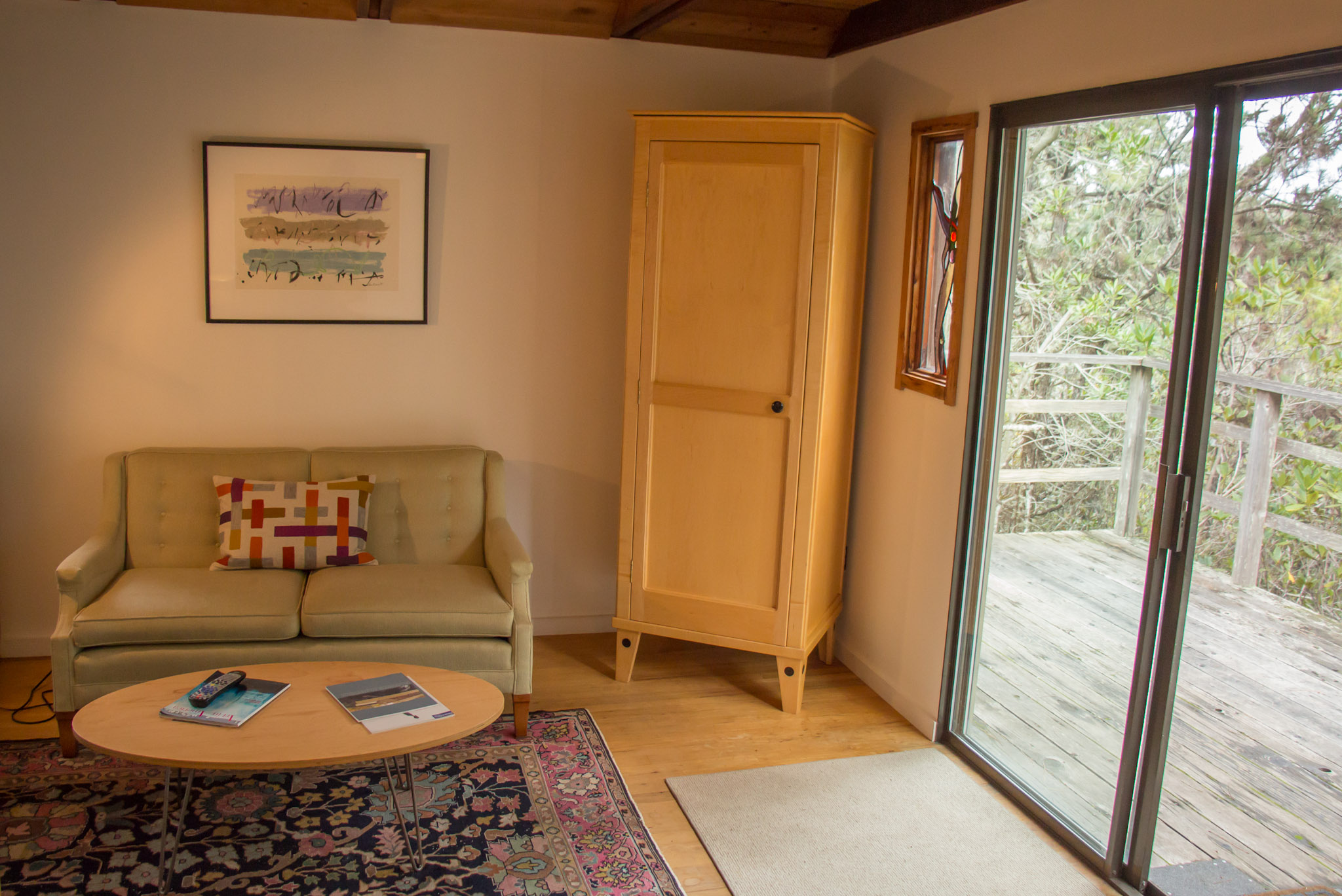 Contemporary Mendocino Studio Apartments for Rent in Mendocino