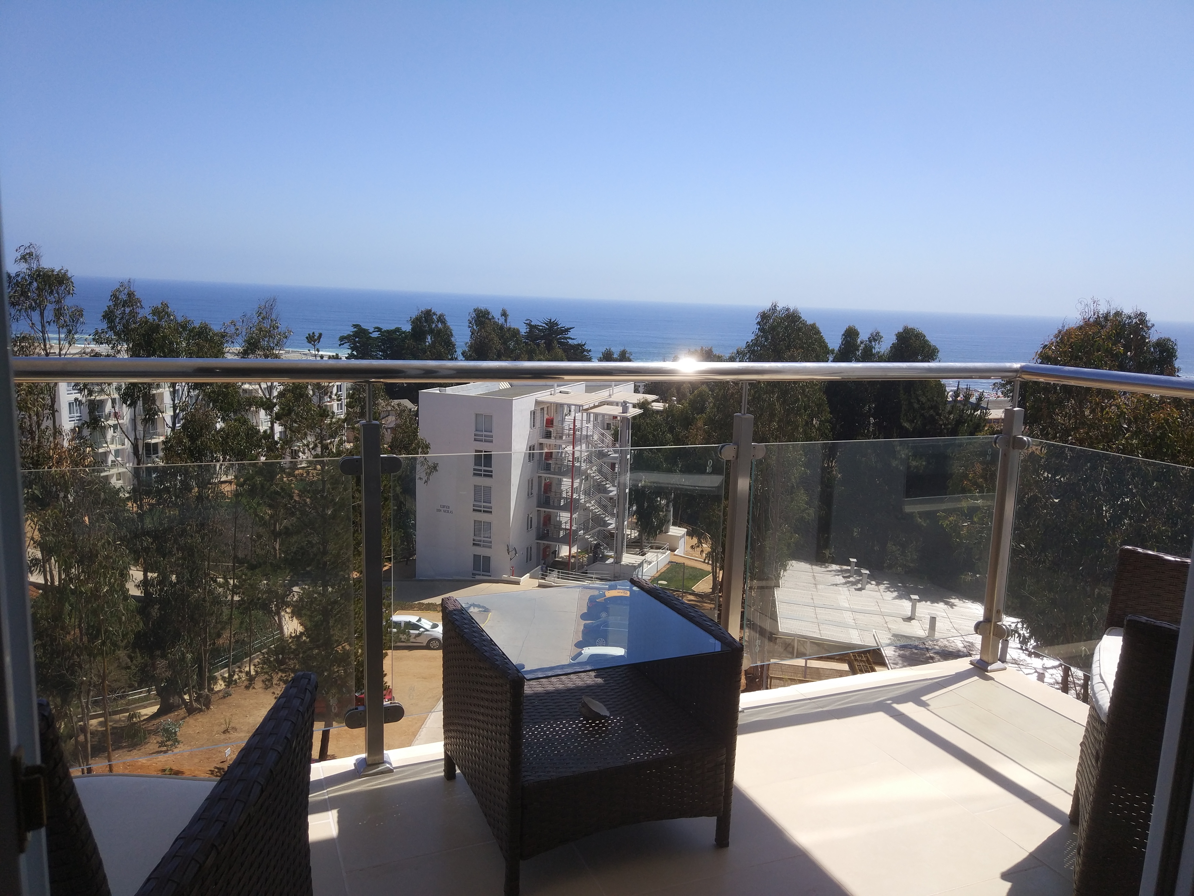 Apartment with ocean views in the Tabo