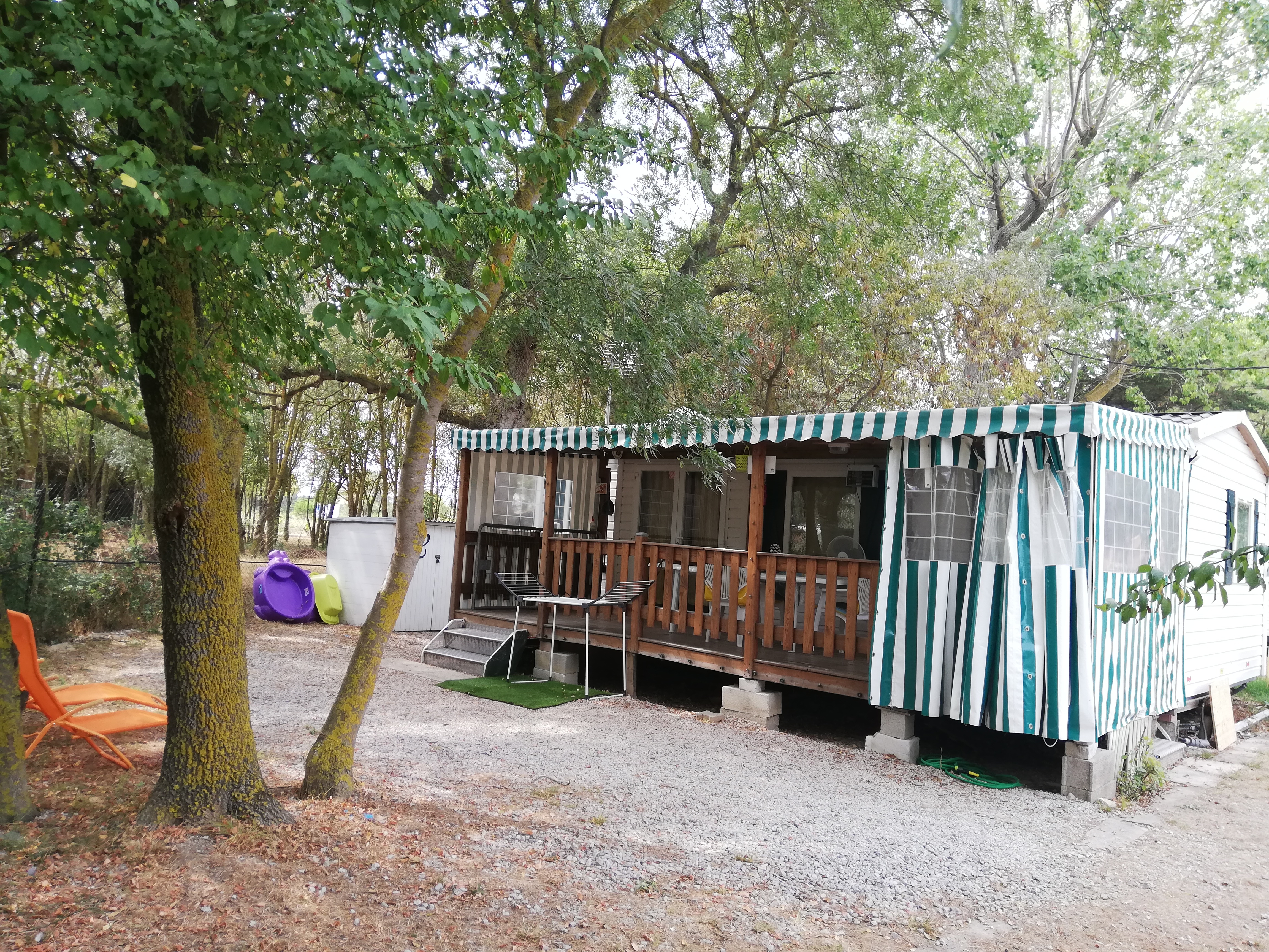 4 pers,A/C,terrace, private garden,shaded,parking
