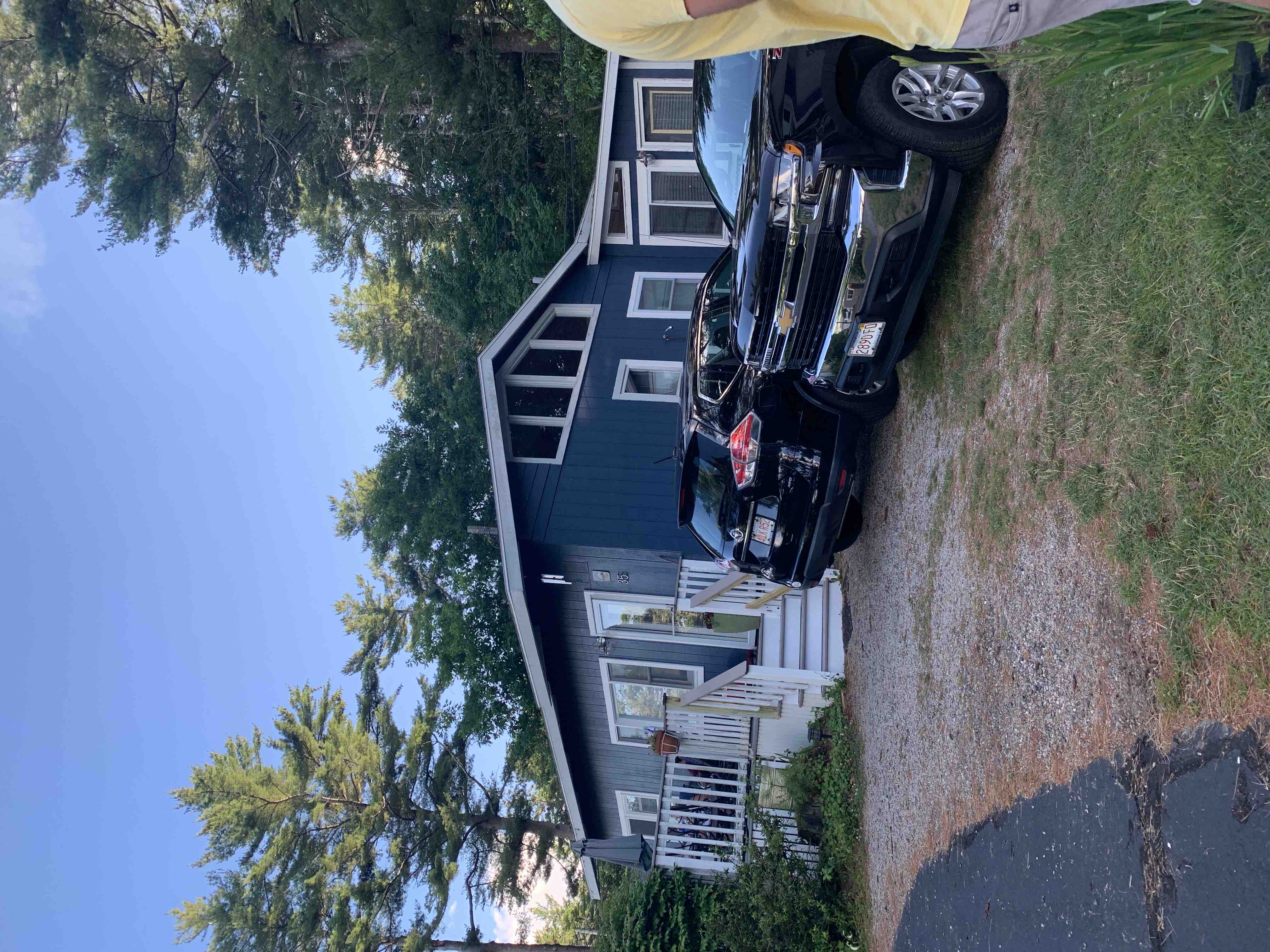 Quiet Spacious Cottage - short walk to beach