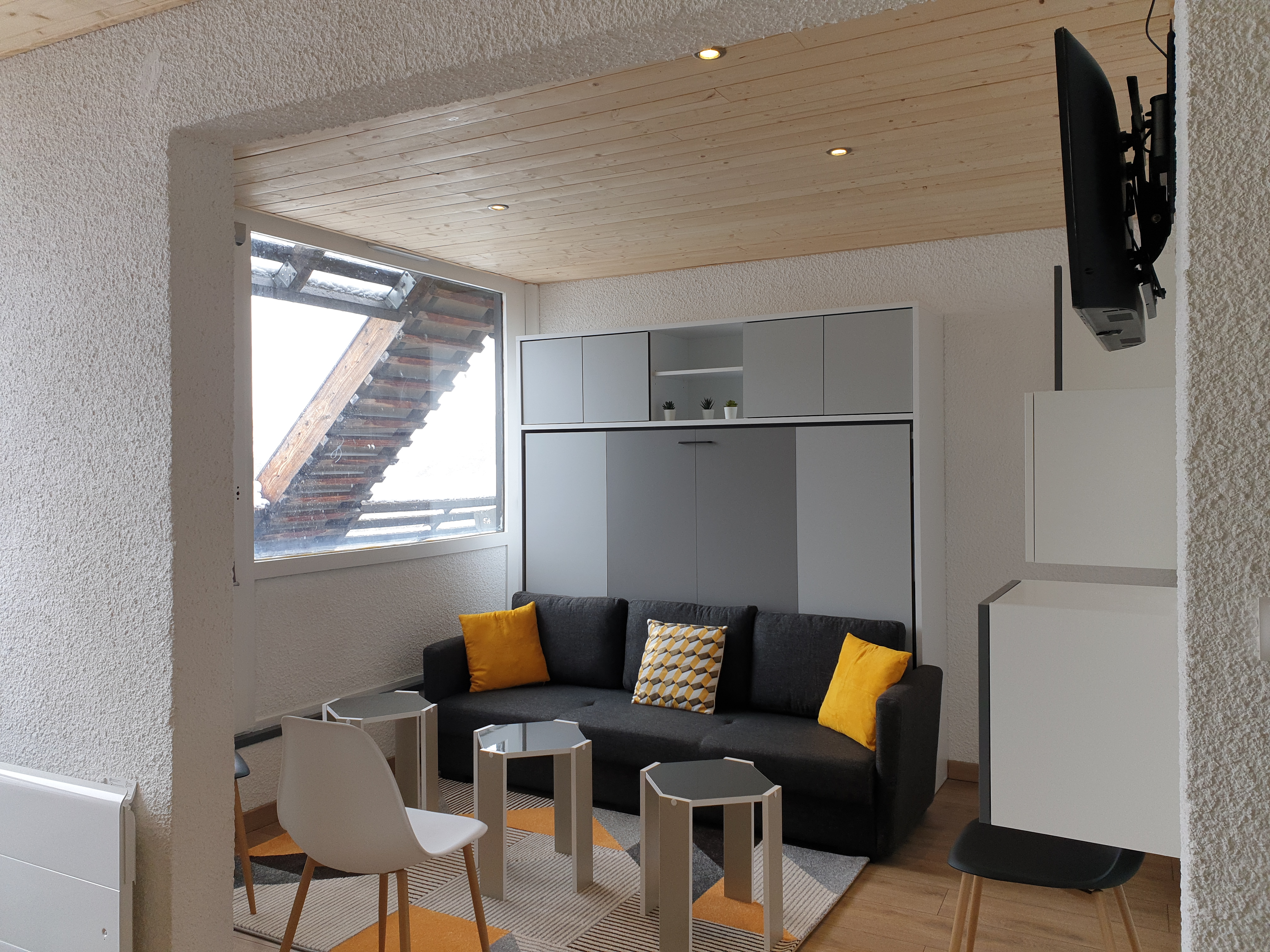 STUDIO CABIN 4 TO 6 PEOPLE AT THE FOOT OF THE TRACK