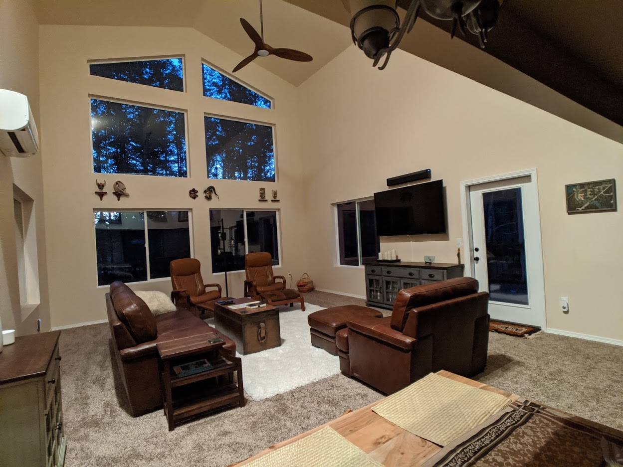 New home on river with Mt Rainier view Houses for Rent in Packwood