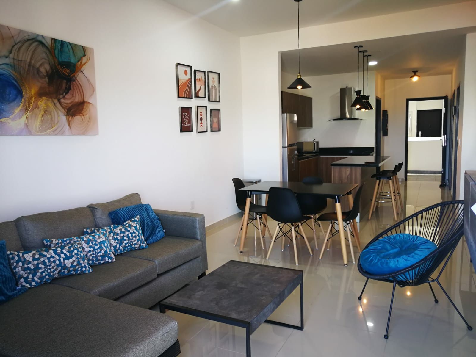 Pool apartment steps from the beach Serviced apartments for Rent in