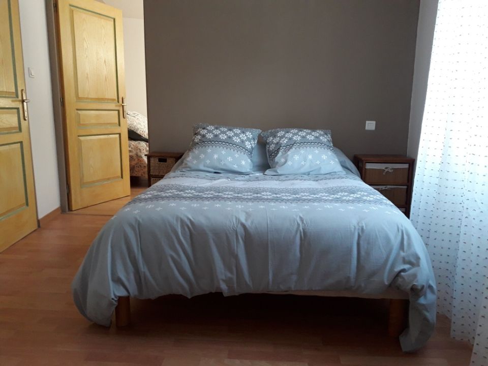 Apt in Luberon with private garage 3 double beds