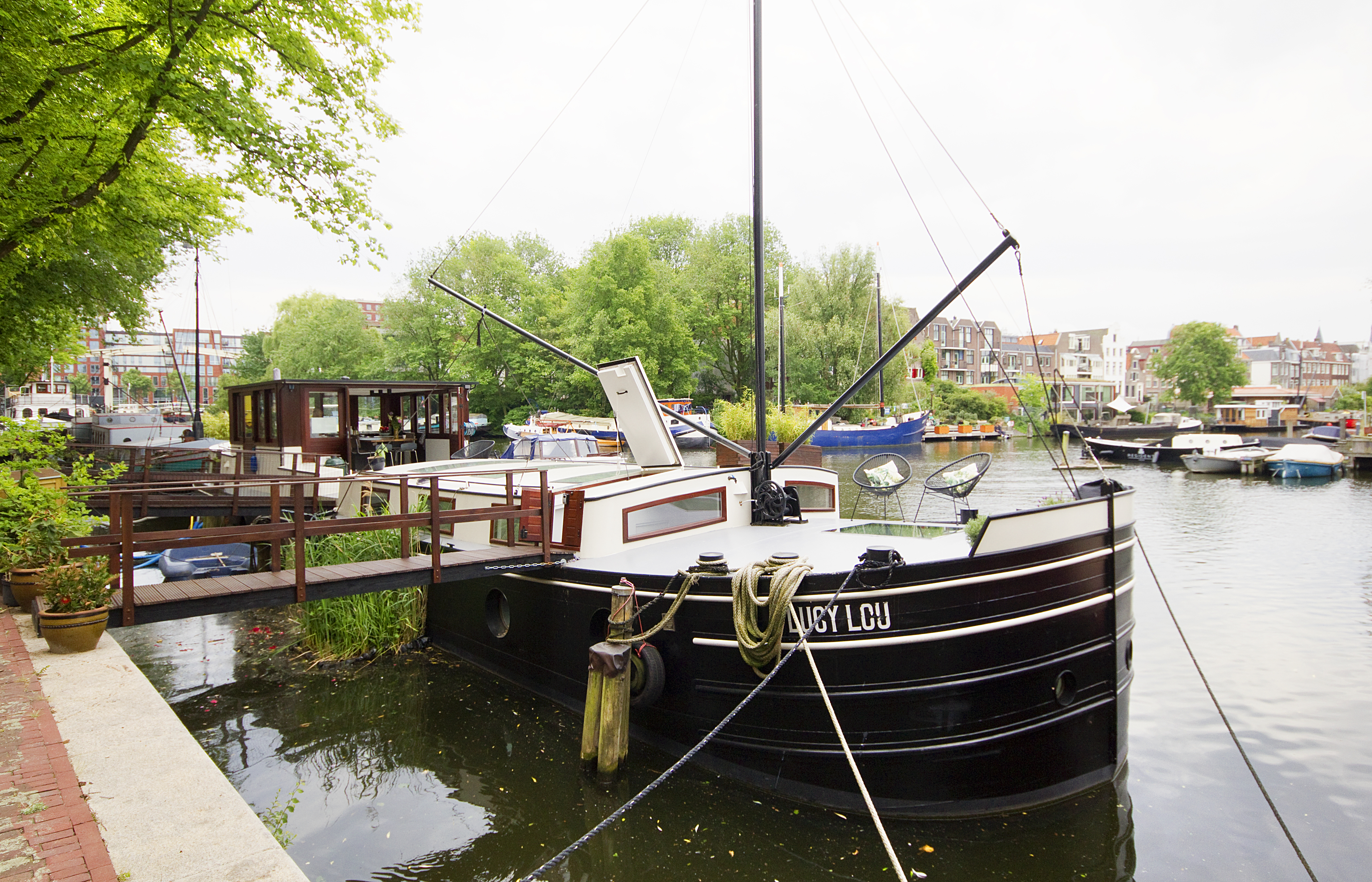 Hidden Gem with deck in sun. Modern boat #2byVogue