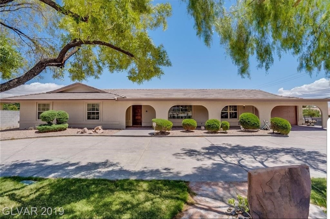 Rancho Style Home RV Parking Houses for Rent in Las Vegas, Nevada