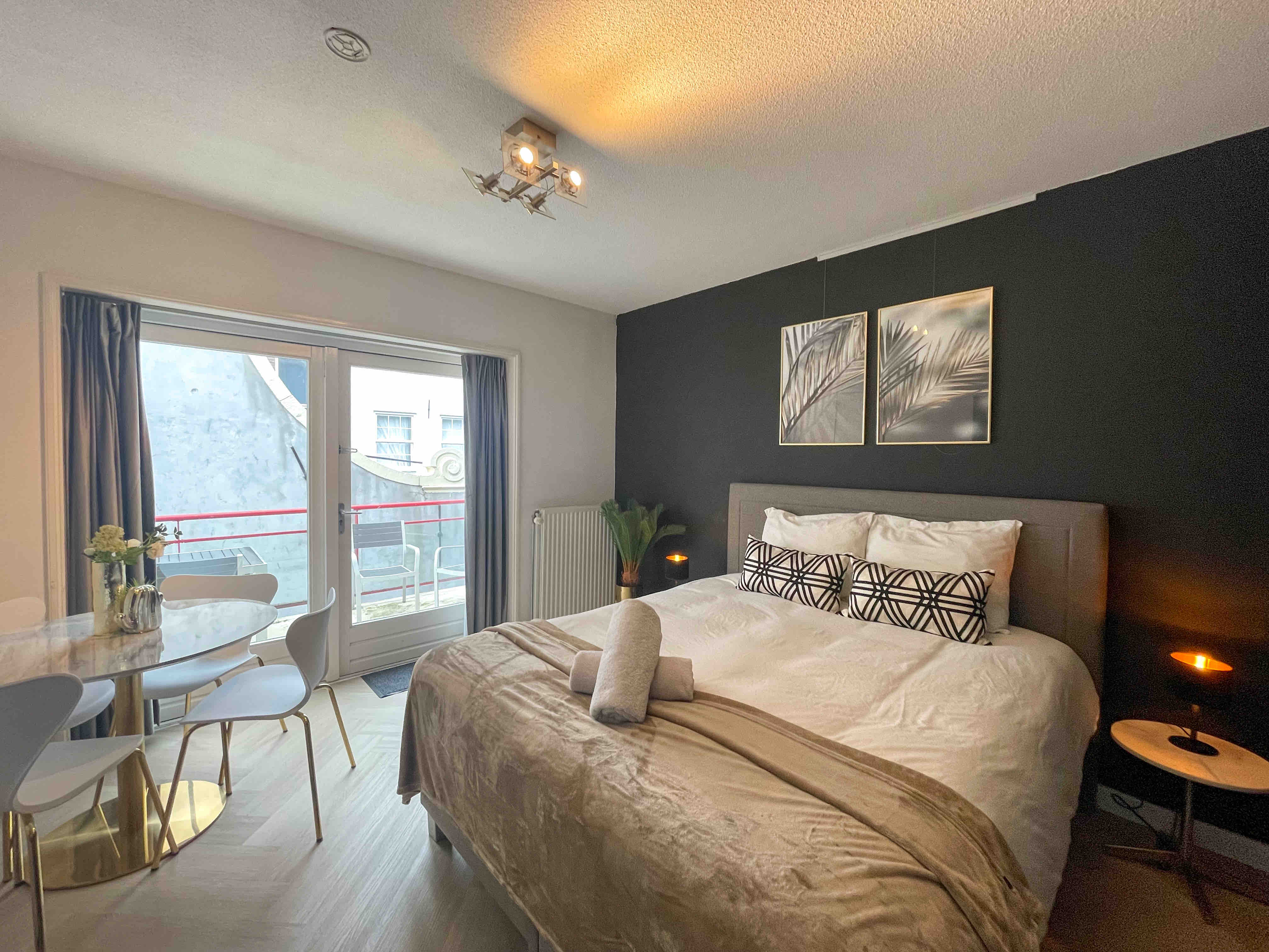 City Center 2 bedroom suite near Central Station โ Amsterdam stay