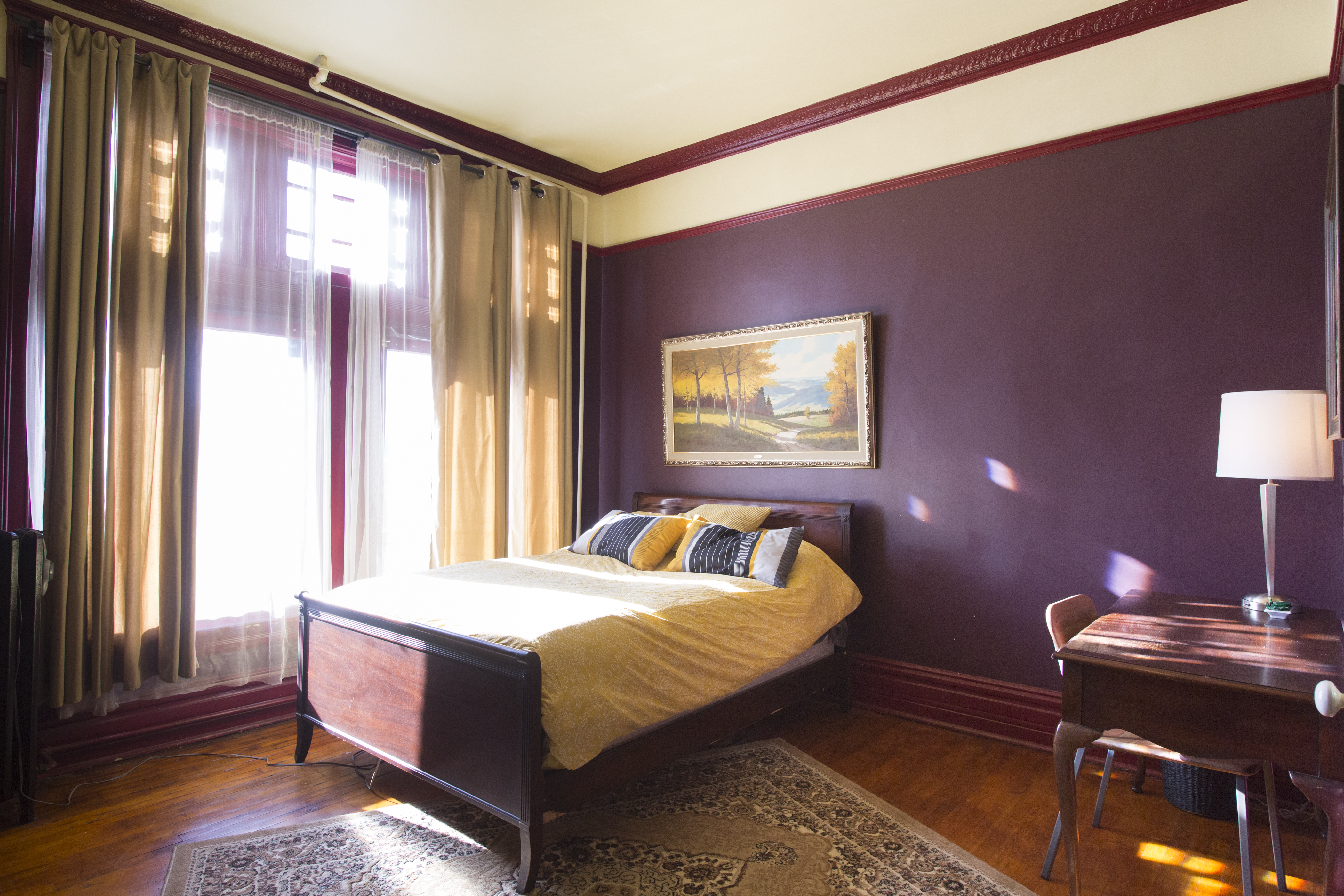 "Wine" Room - 1 block from train, Victorian Charm in East Garfield Park, Chicago