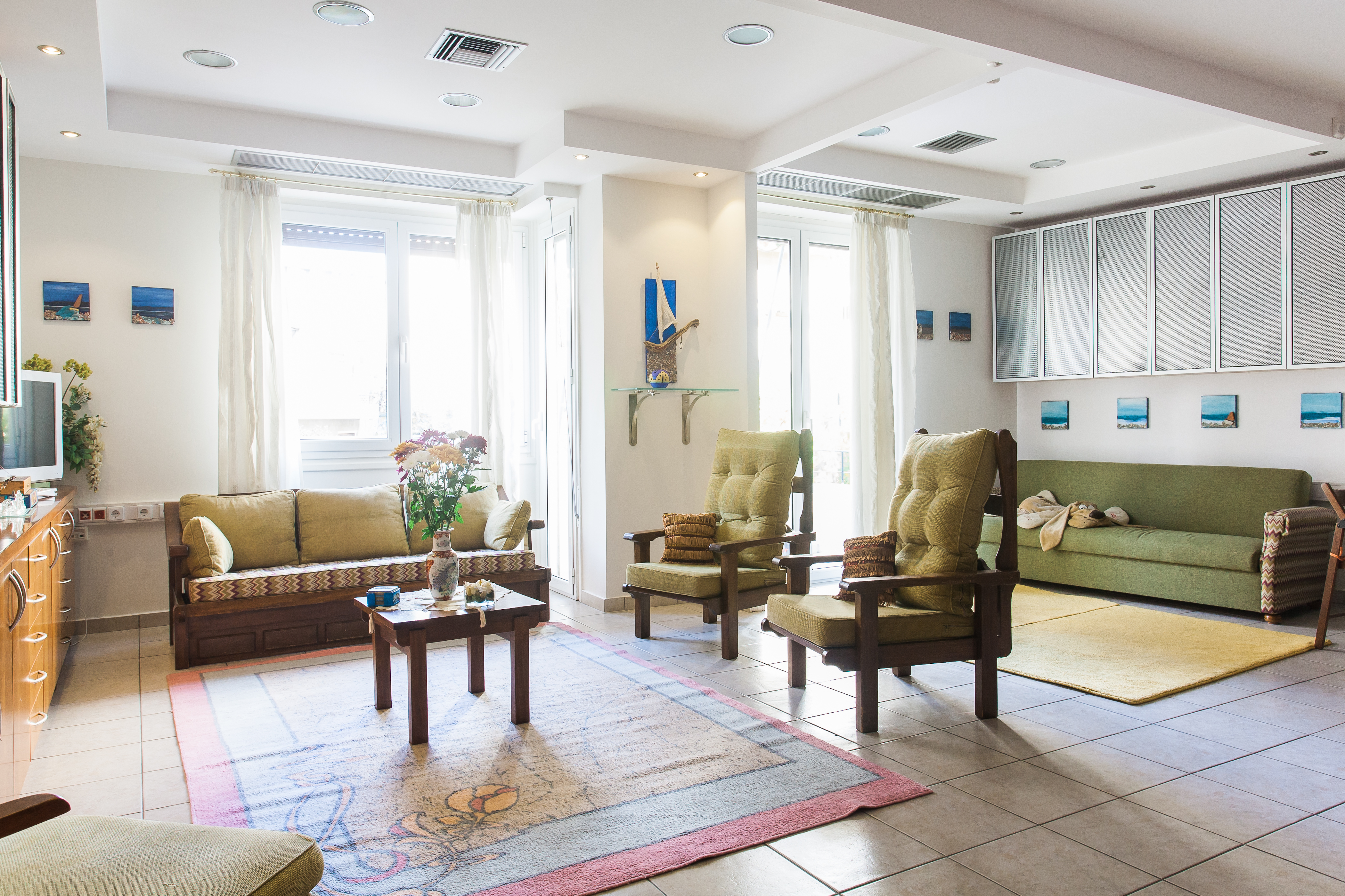 Modern Sunny Flat Under Akropolis!