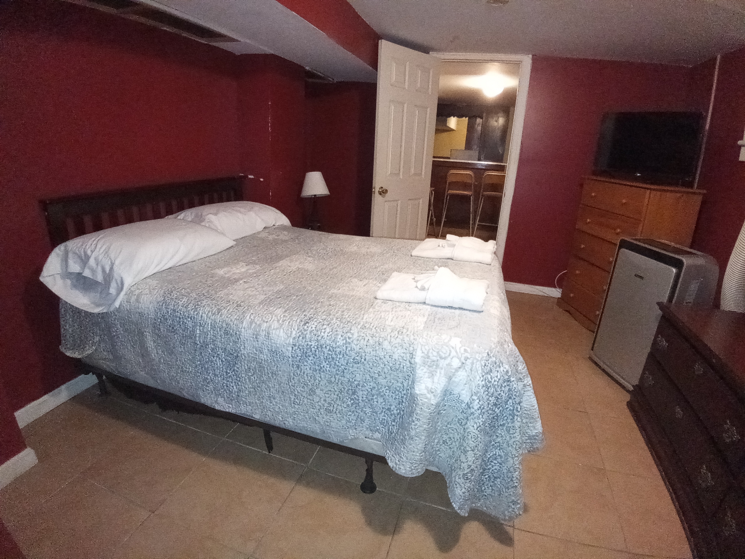 173 2C1 Big bedroom and Kitchen near ewr and NYC in West, Newark
