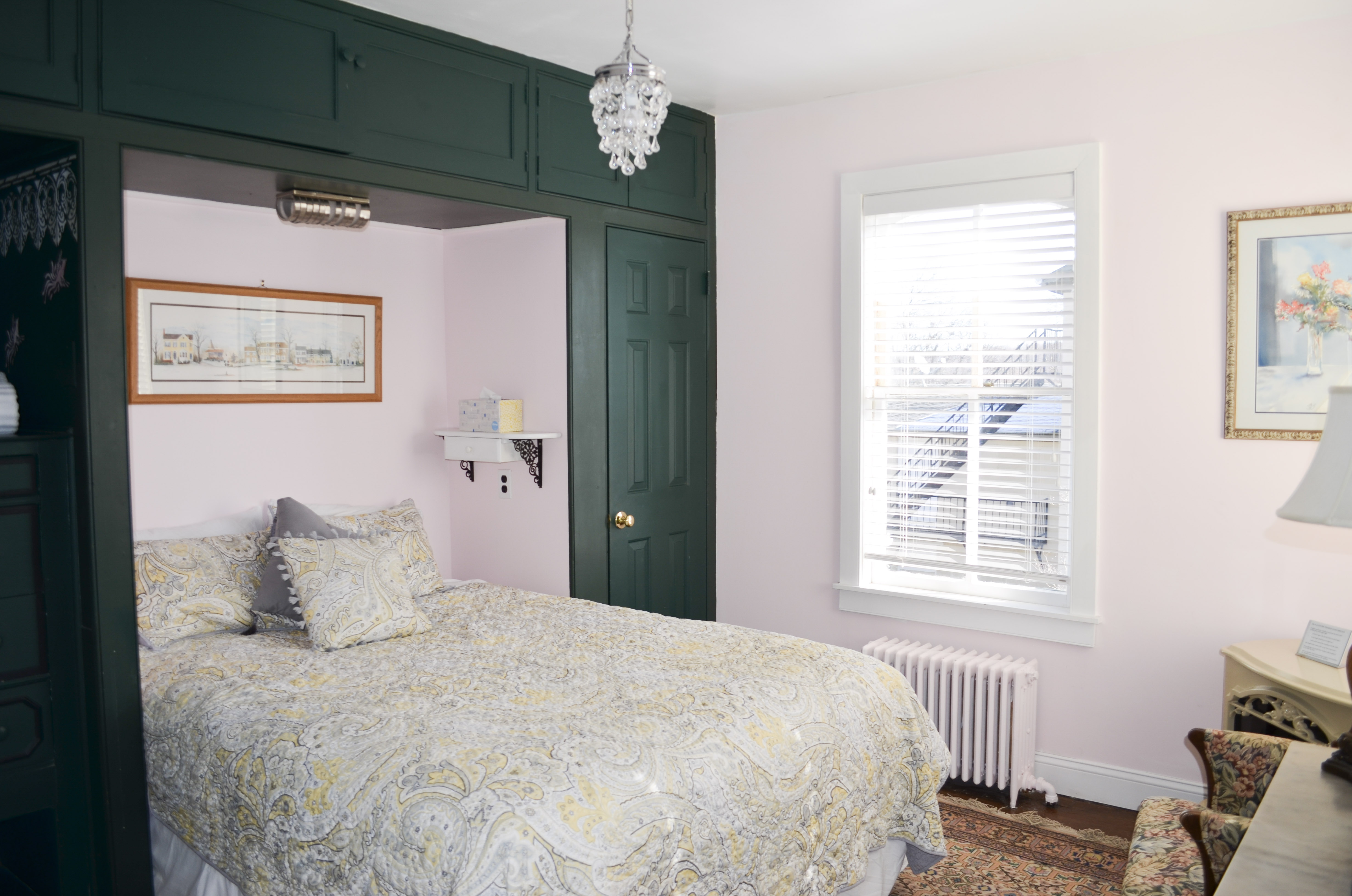 Aaron Burr House Room 6 Bed and breakfasts for Rent in New Hope