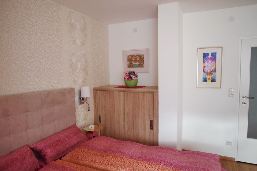 Chic feel-good studio