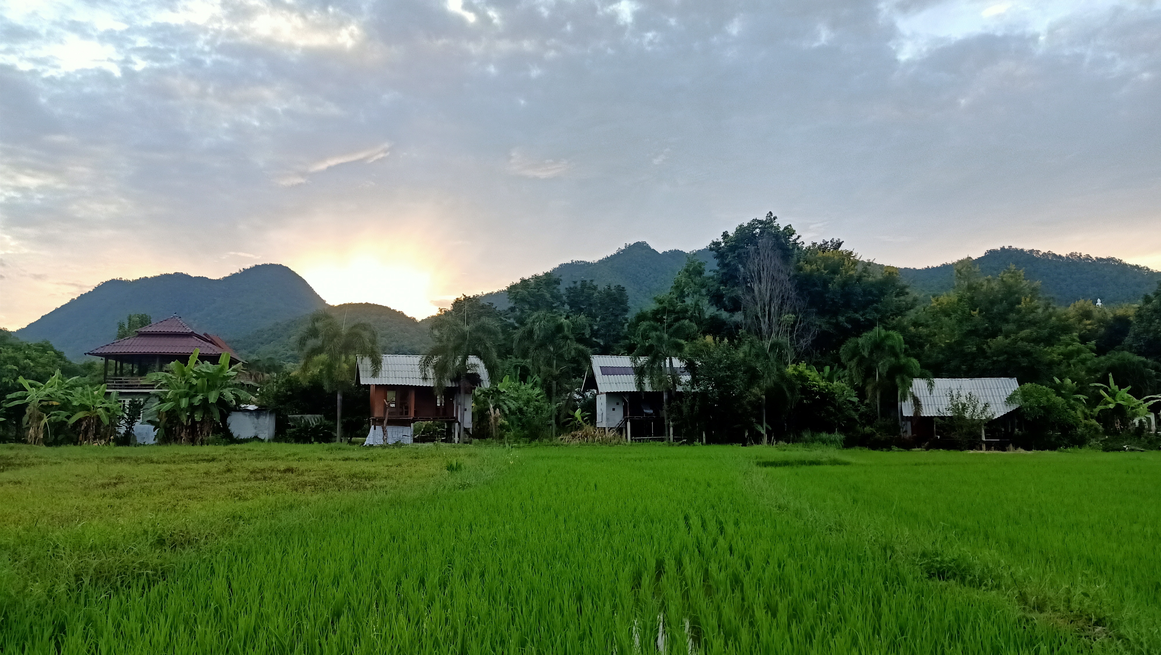 Amazing Views Thai Style Bungalow 2