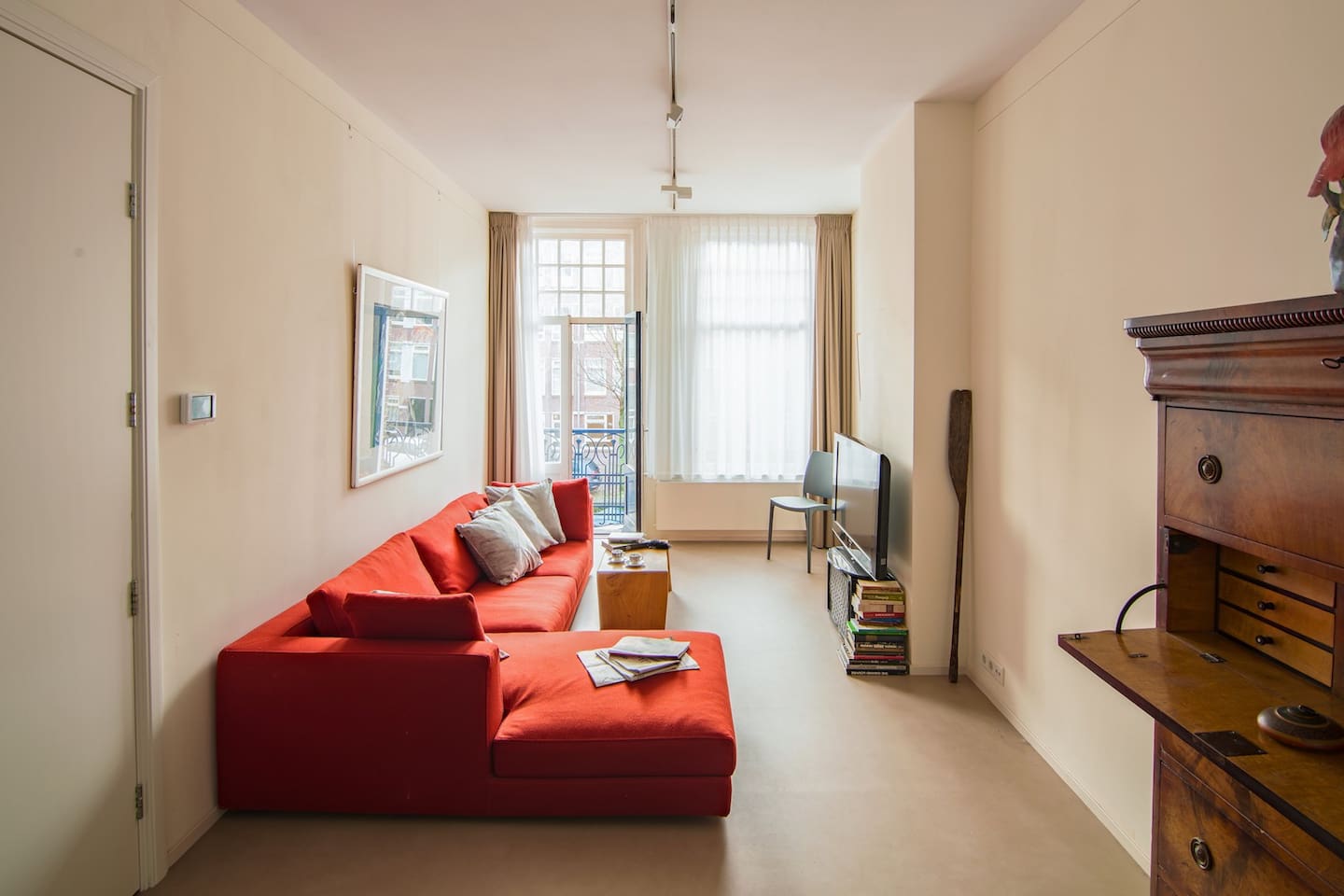 Authentic canal view apartment in Jordaan — Amsterdam stay