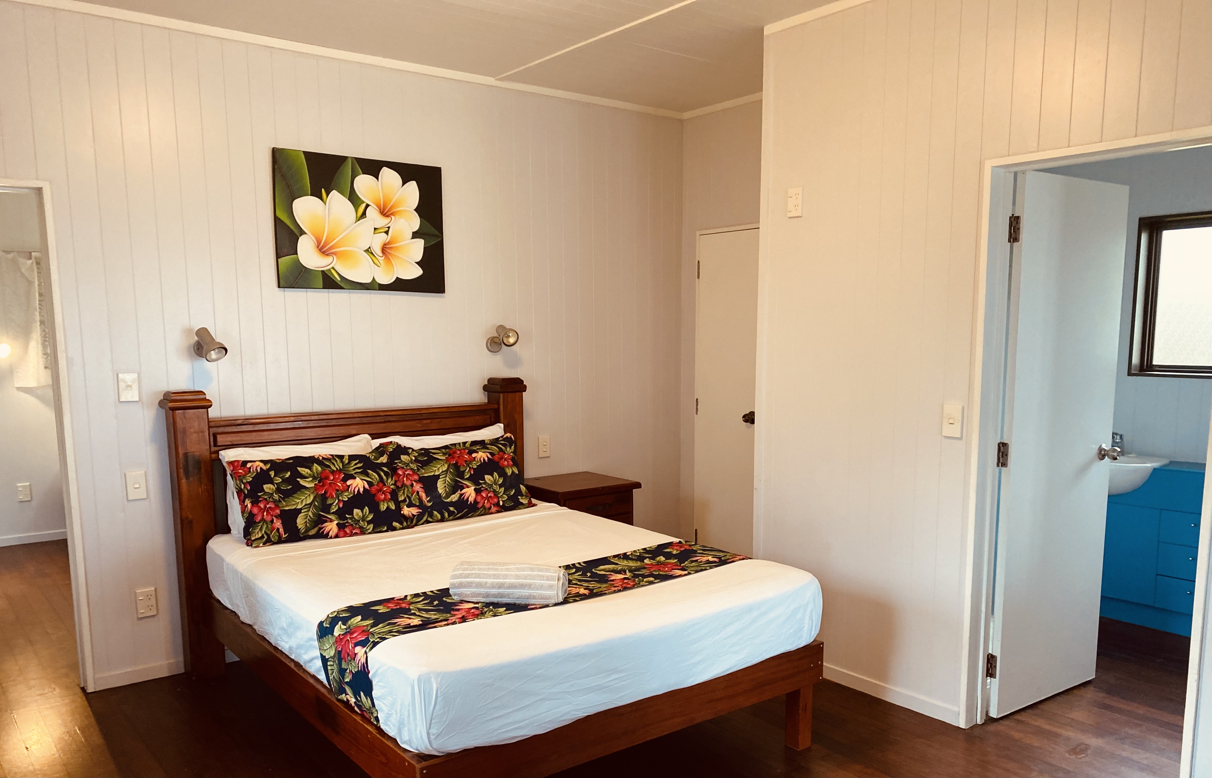 CORAL BEACH BUNGALOW 2