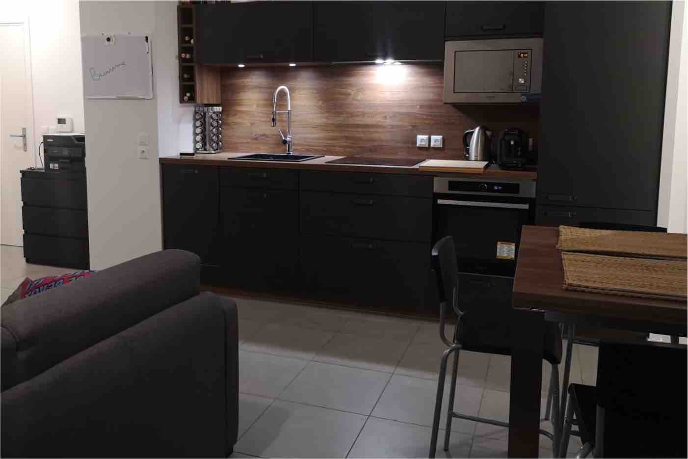 Apartment near train station