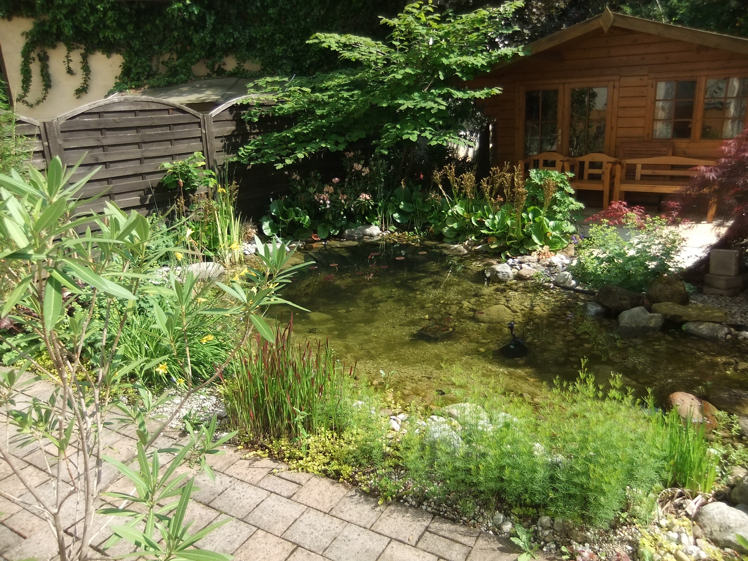 Closed 2 bedroom apartment.