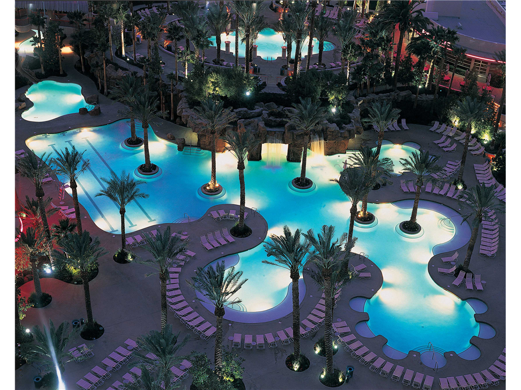 Central Strip Resort Suite! - A in Unincorporated Areas, Clark County Nv