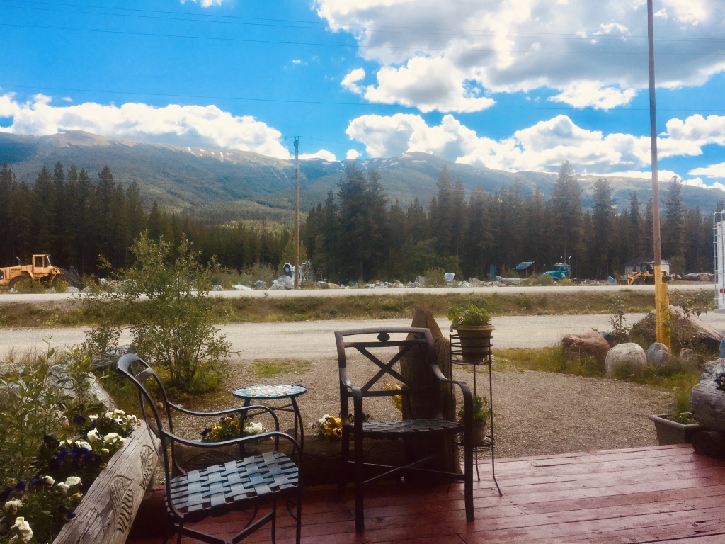 Jade Fever Cabina Jade City, B.C. Cabins for Rent in Jade City