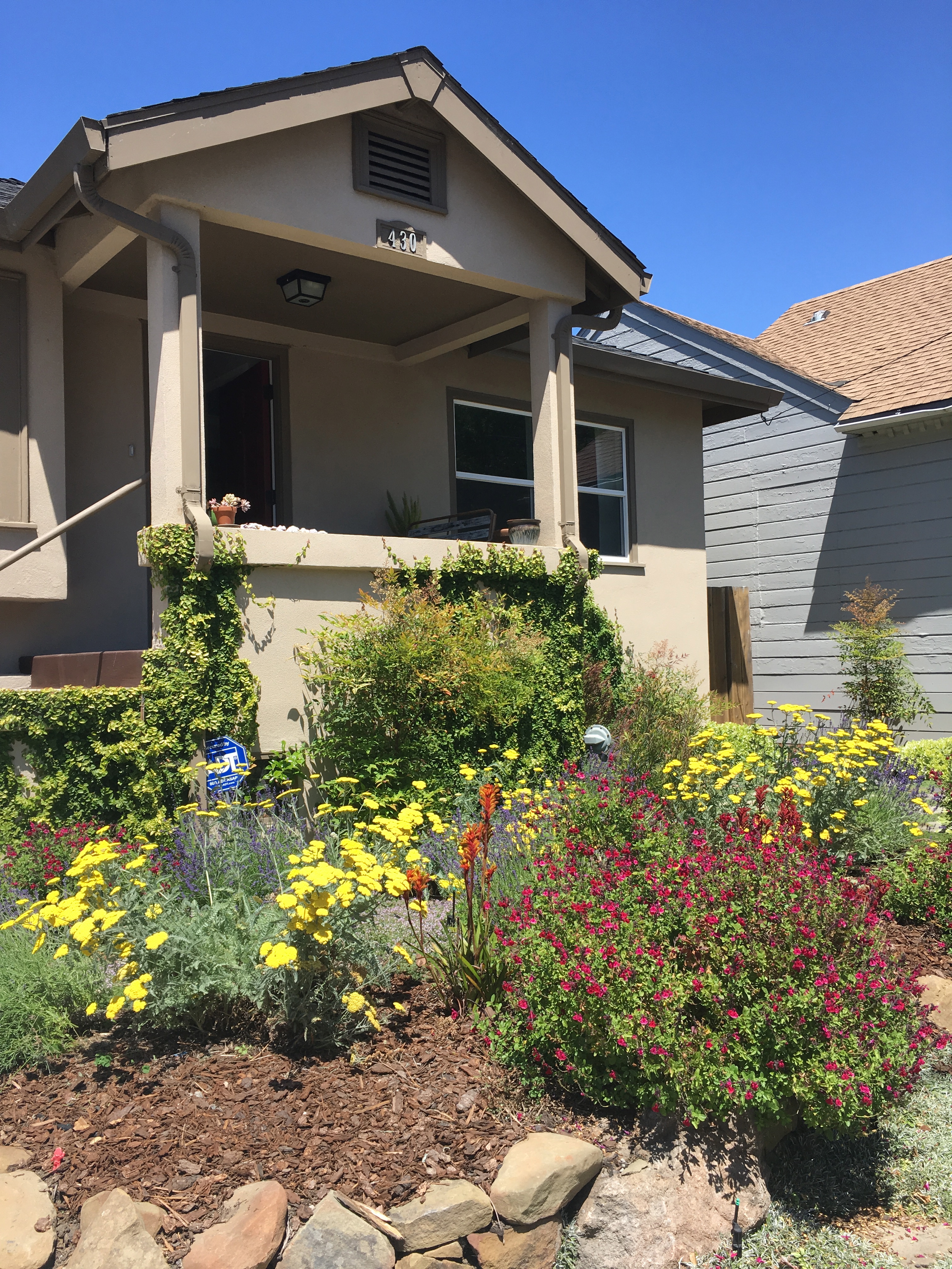 Cozy Home in Temescal (Near BART) in Shafter, Oakland