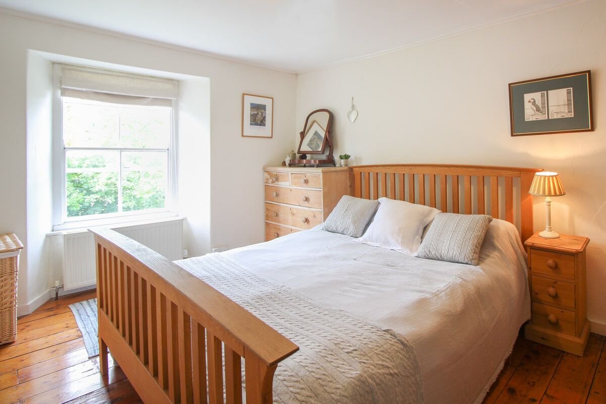 Creekside Cottage, Helford River Houses for Rent in Gweek, United Kingdom