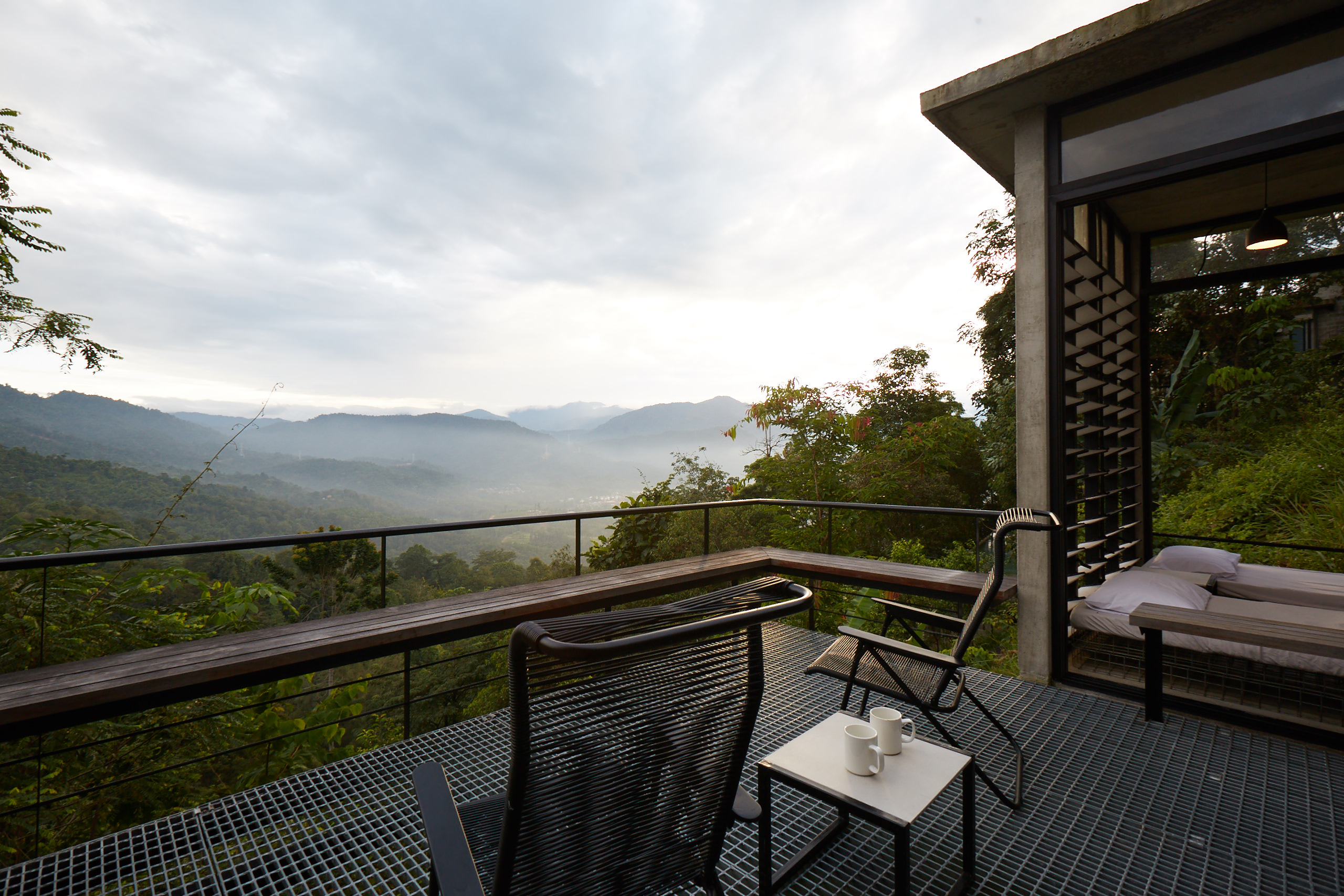 Mountain View Getaway House with Pool (Lauhaus) Bungalows for Rent in