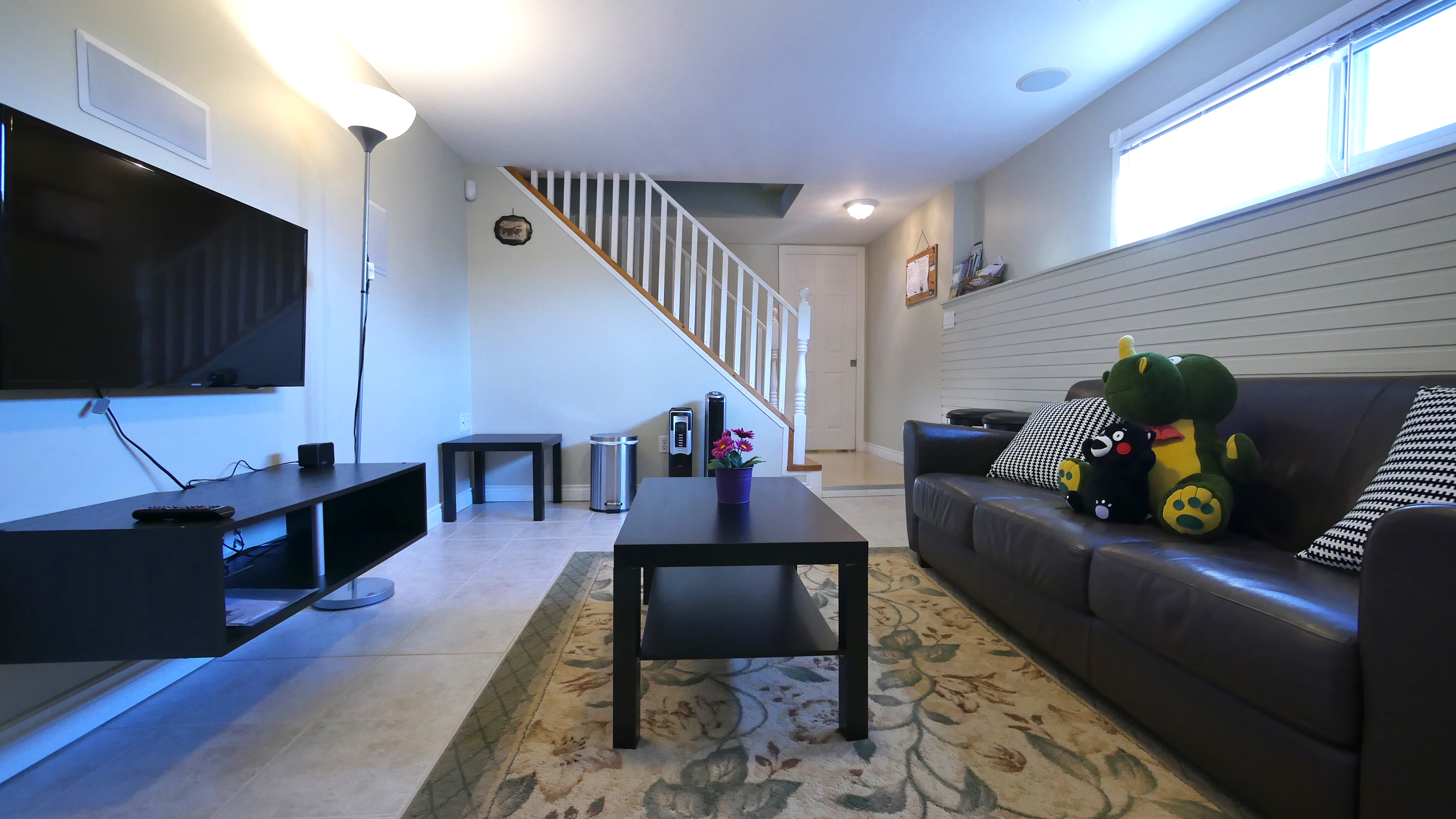 Lovely 1 Bedroom 1 Den No Kitchen Basement Suite Houses For Rent In Burnaby British Columbia Canada